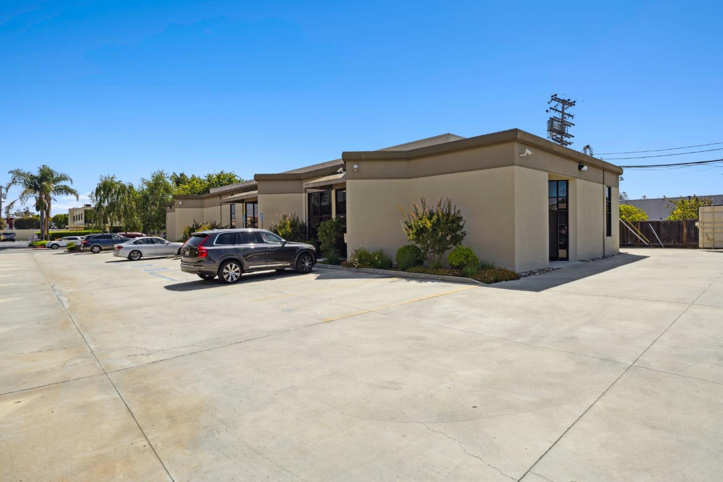 550 Price Avenue
