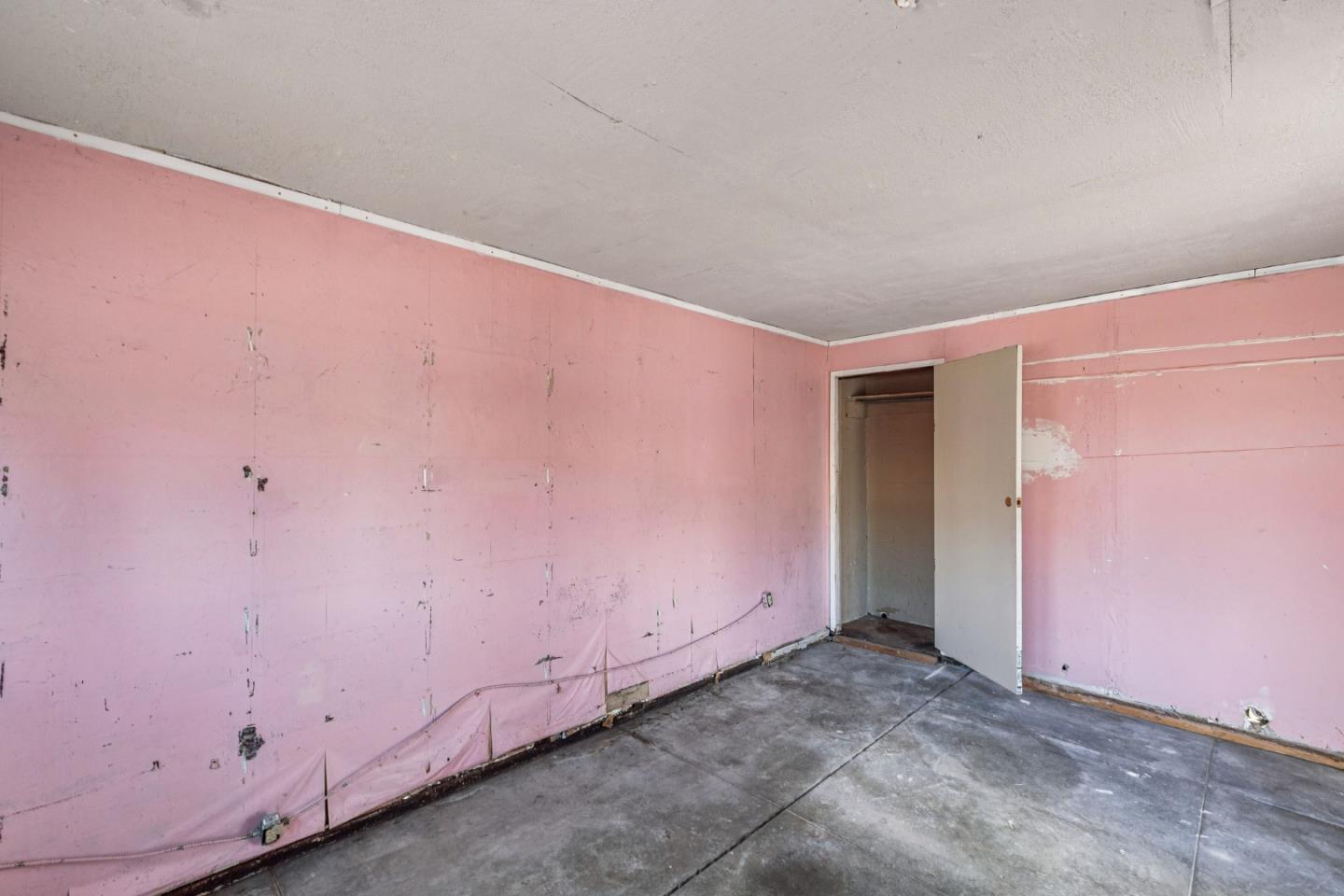 314 East Santa Inez Avenue