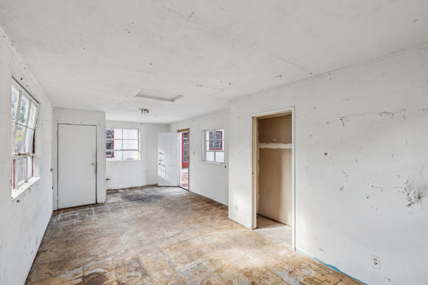 314 East Santa Inez Avenue