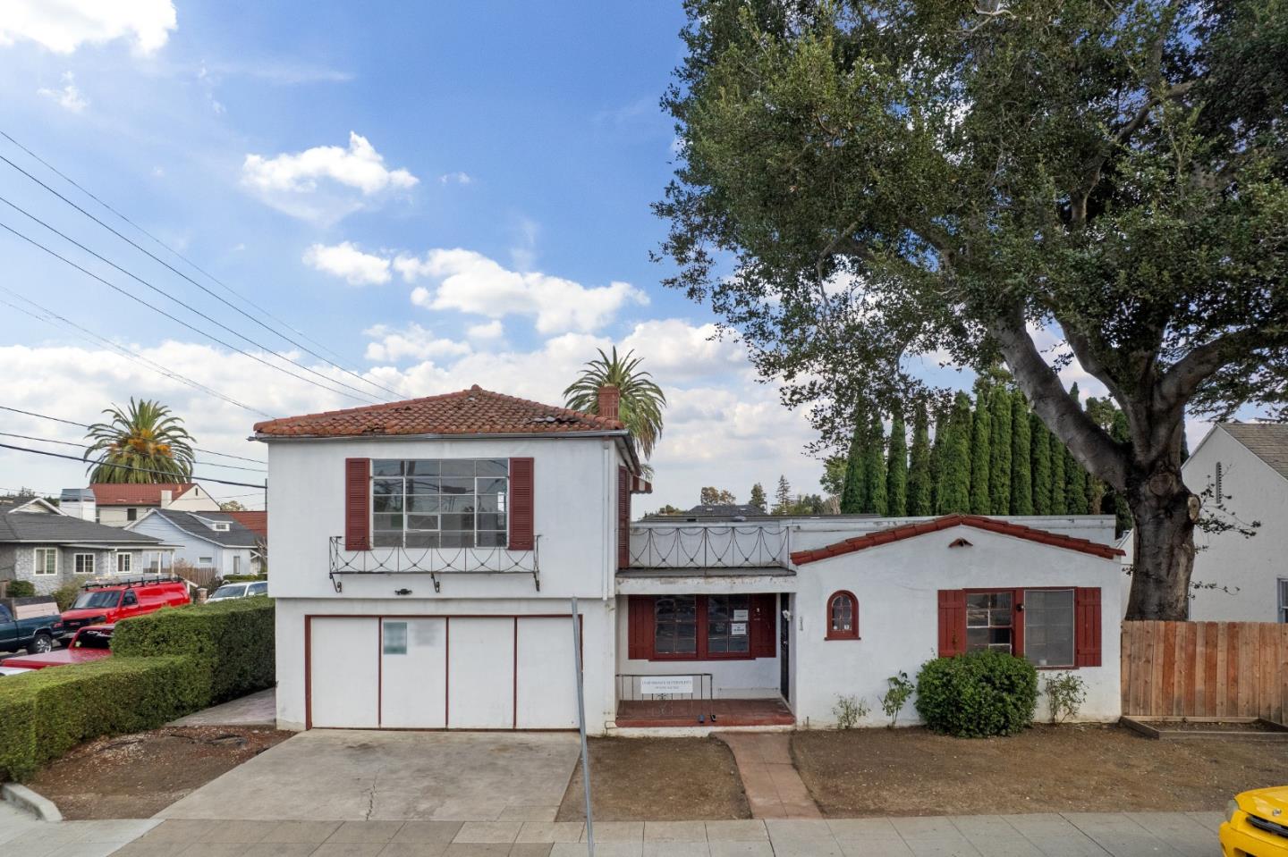 314 East Santa Inez Avenue