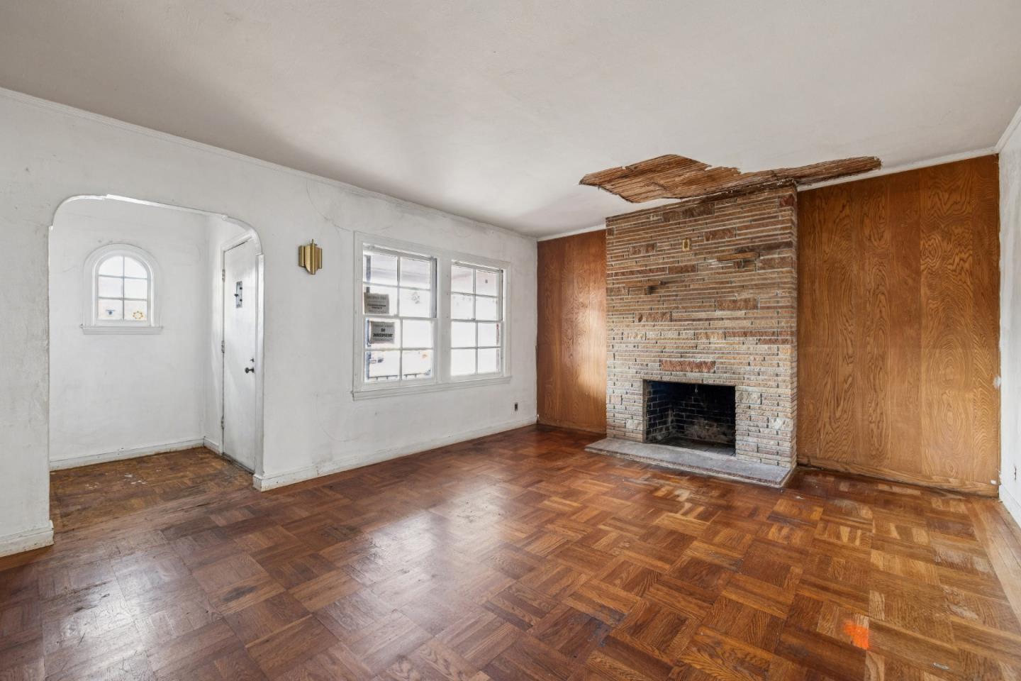 314 East Santa Inez Avenue