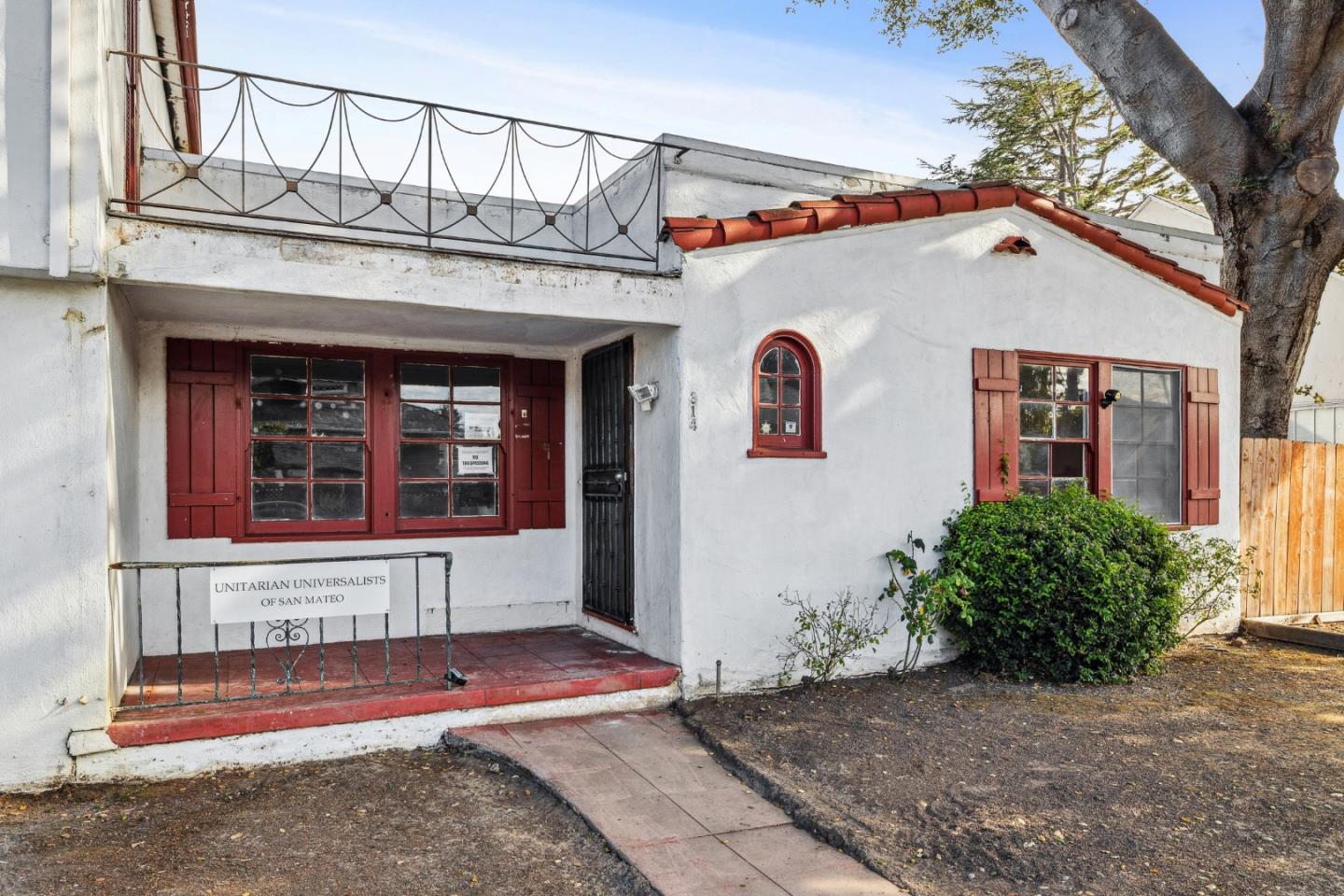 314 East Santa Inez Avenue