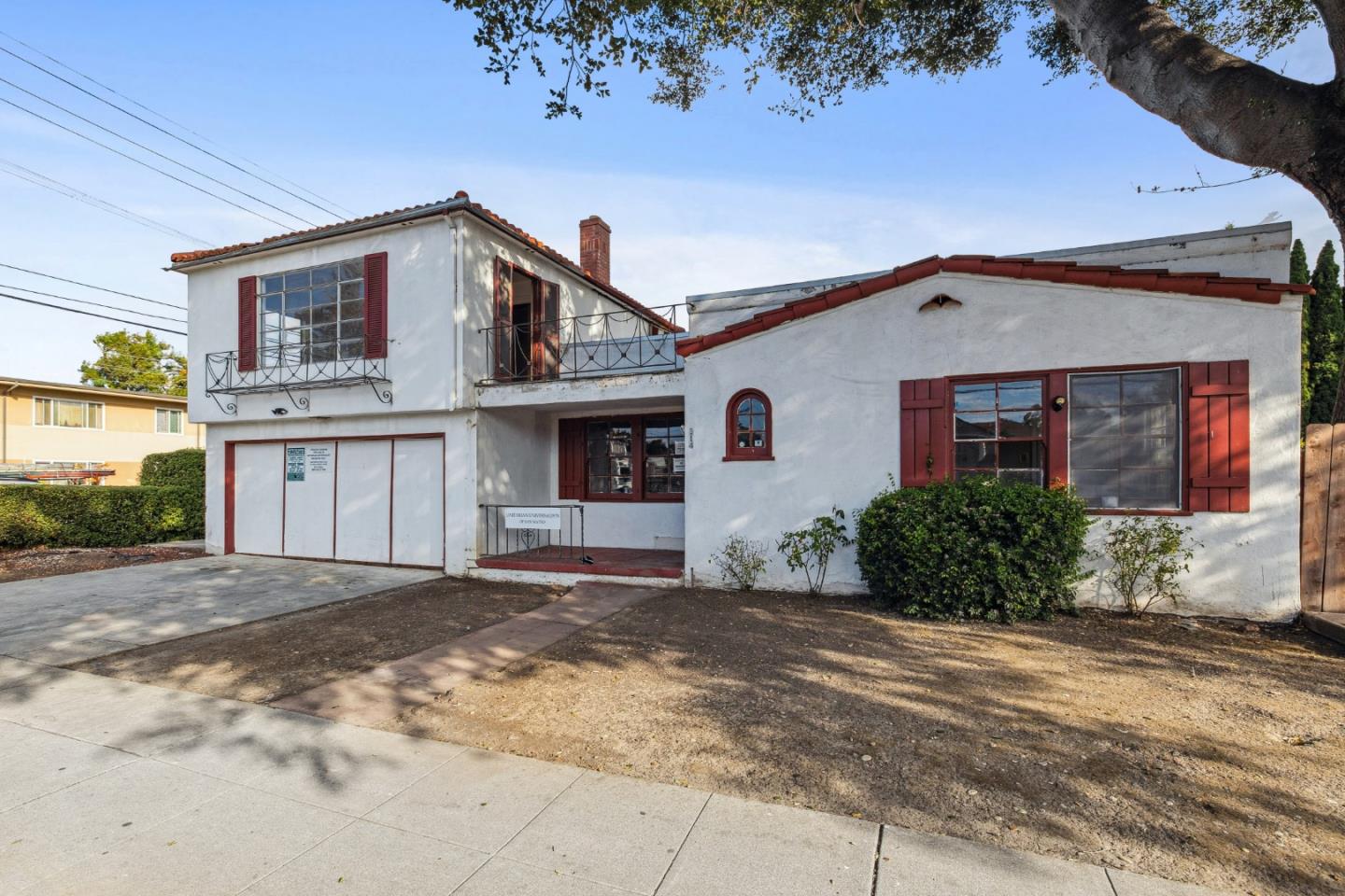 314 East Santa Inez Avenue
