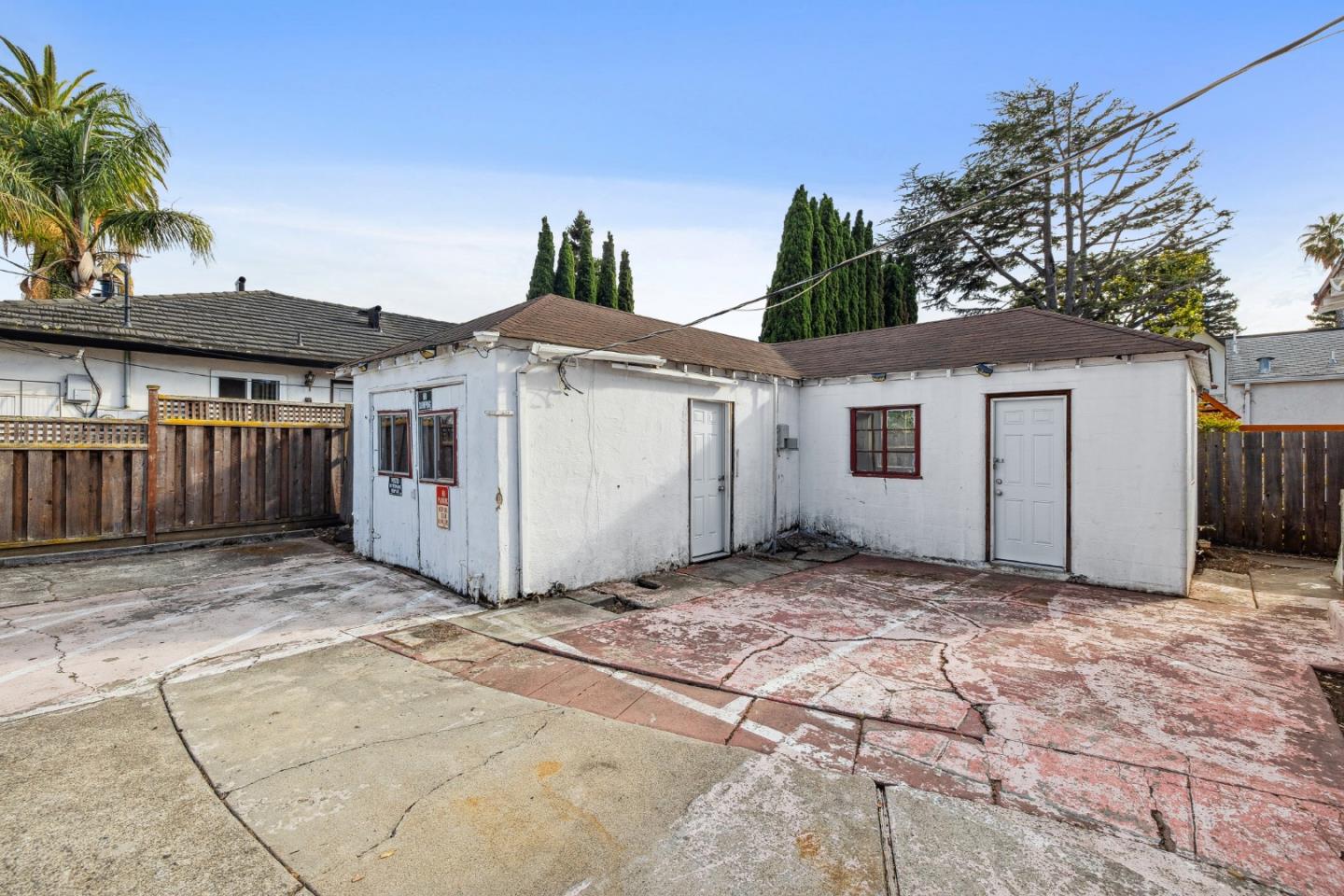 314 East Santa Inez Avenue