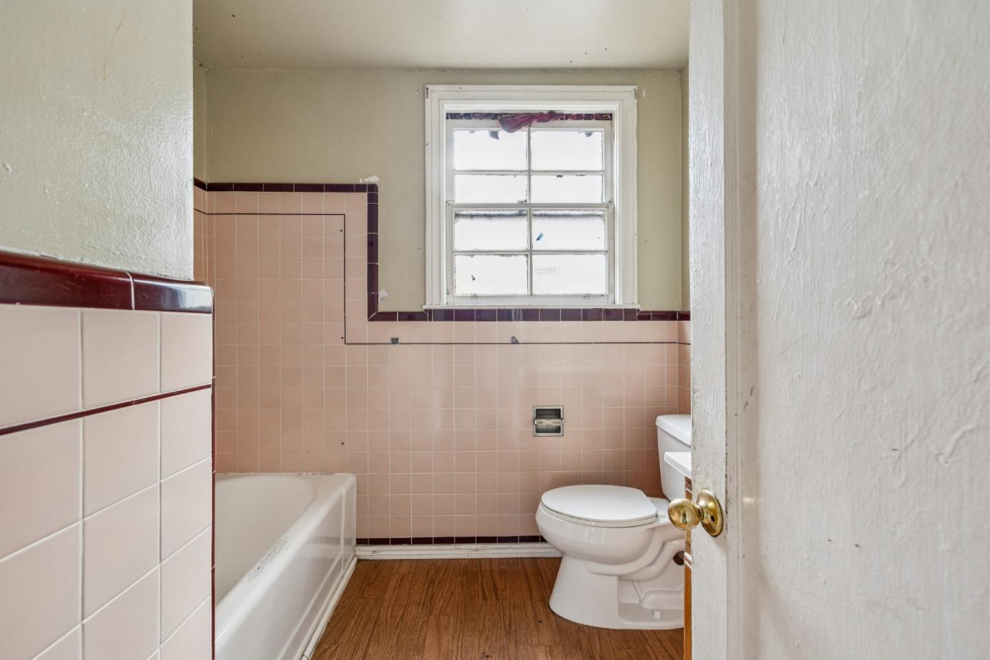 314 East Santa Inez Avenue