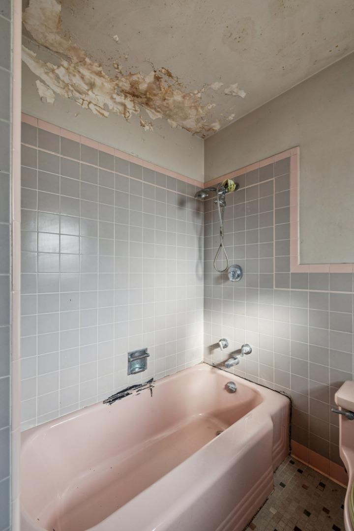 314 East Santa Inez Avenue