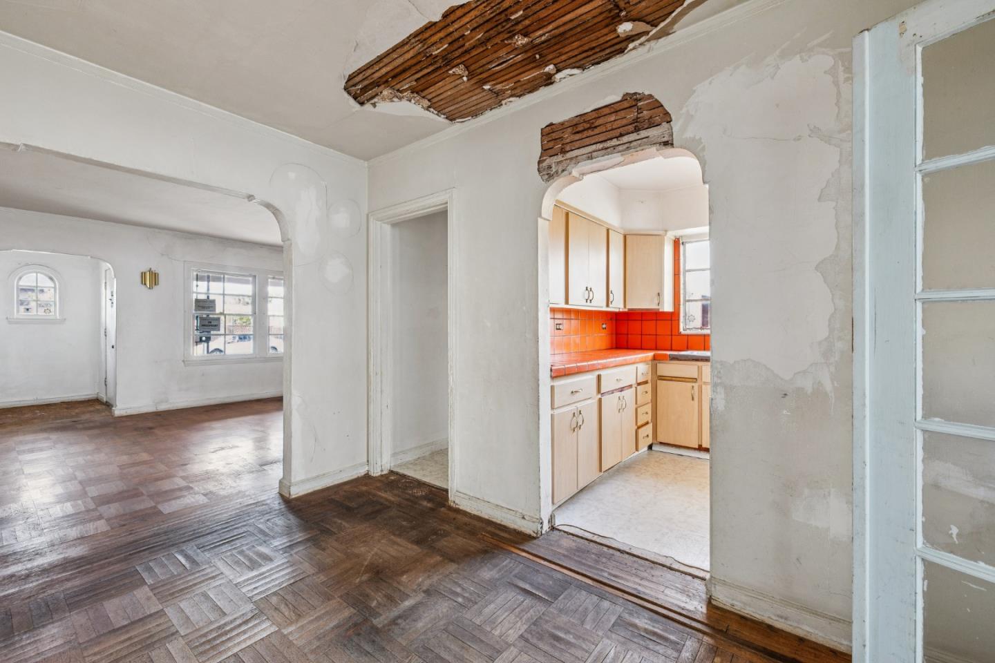 314 East Santa Inez Avenue