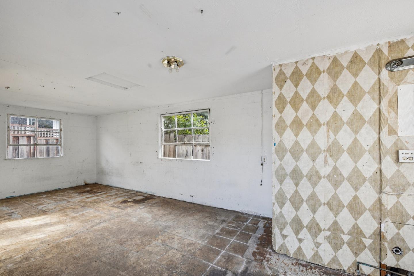 314 East Santa Inez Avenue