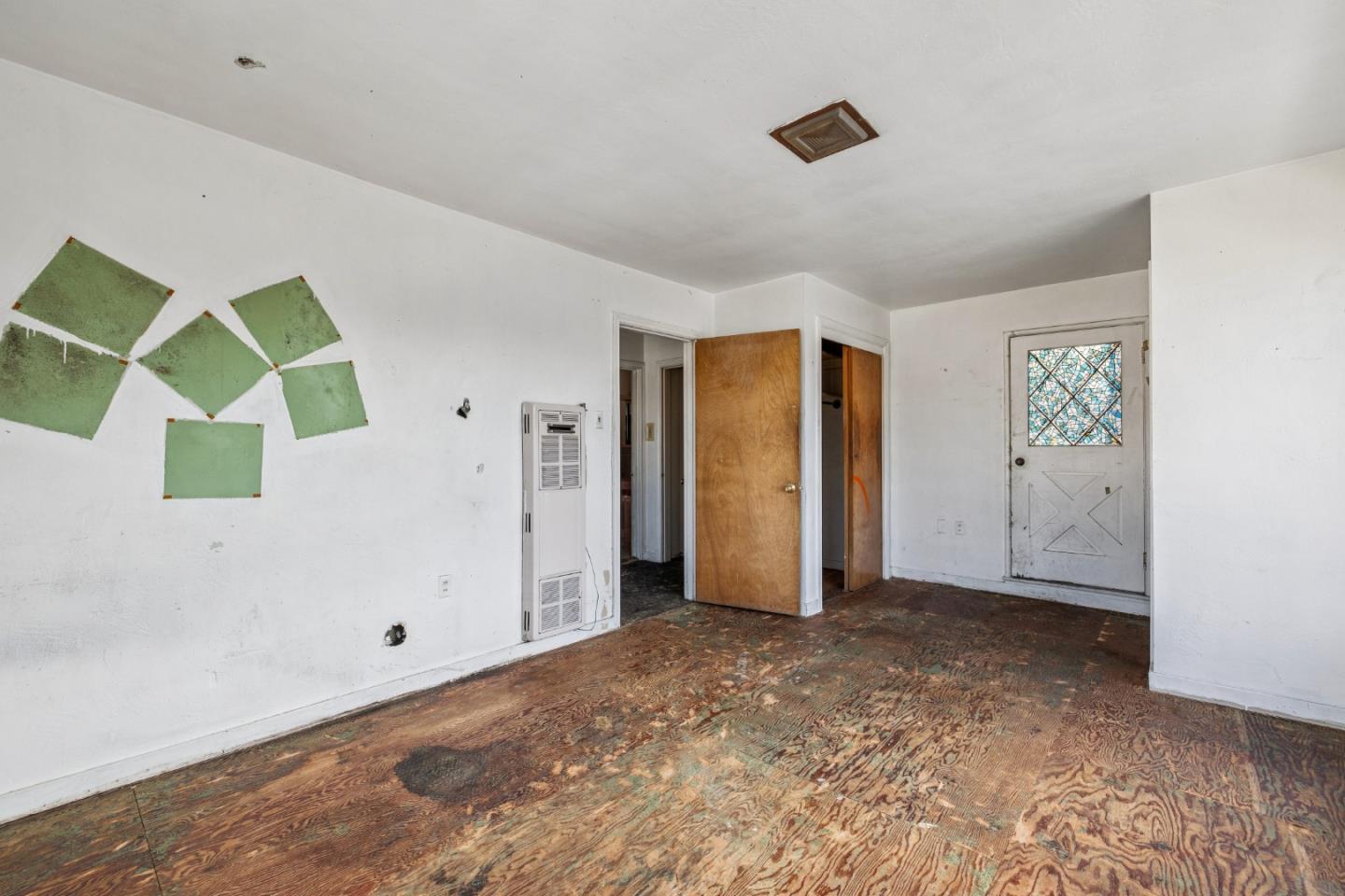 314 East Santa Inez Avenue