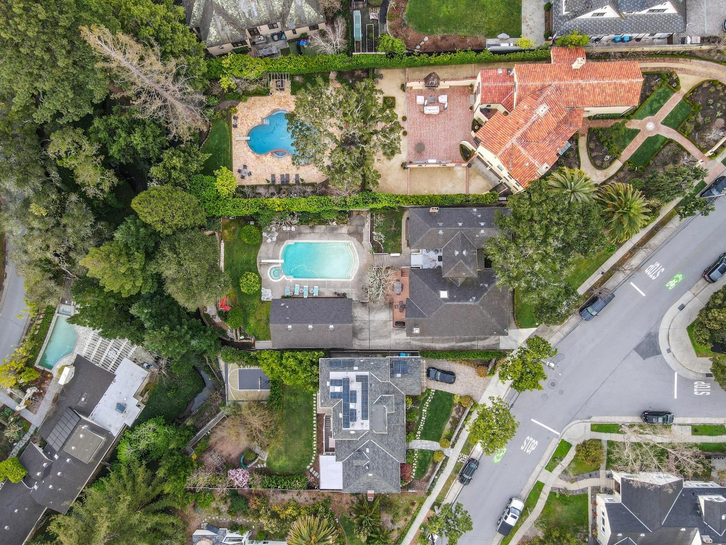 2301 Easton Drive