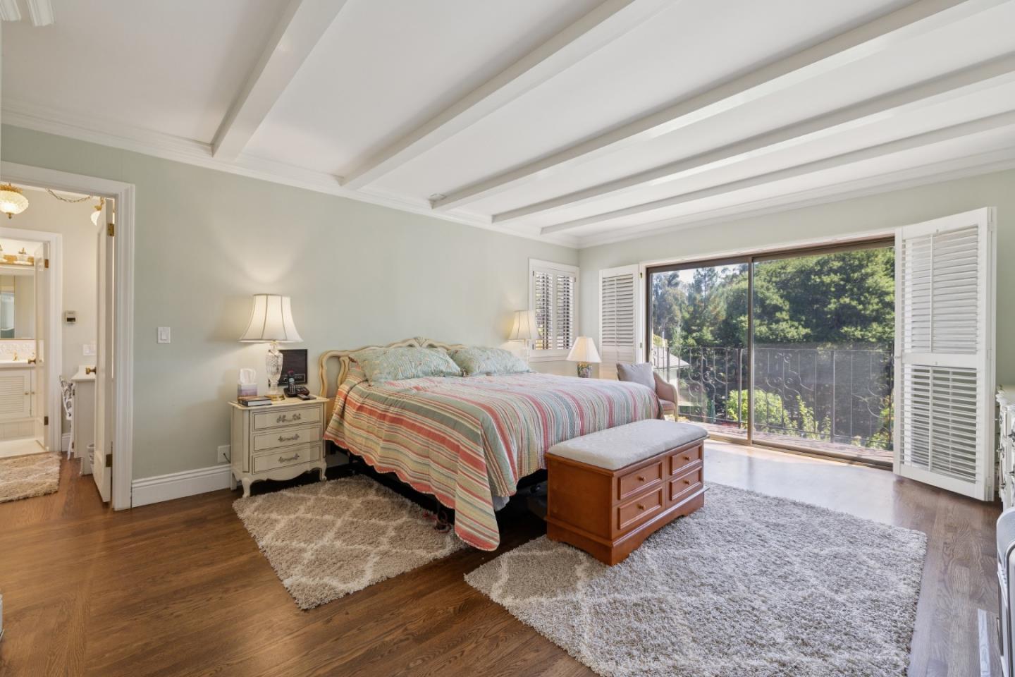 2301 Easton Drive