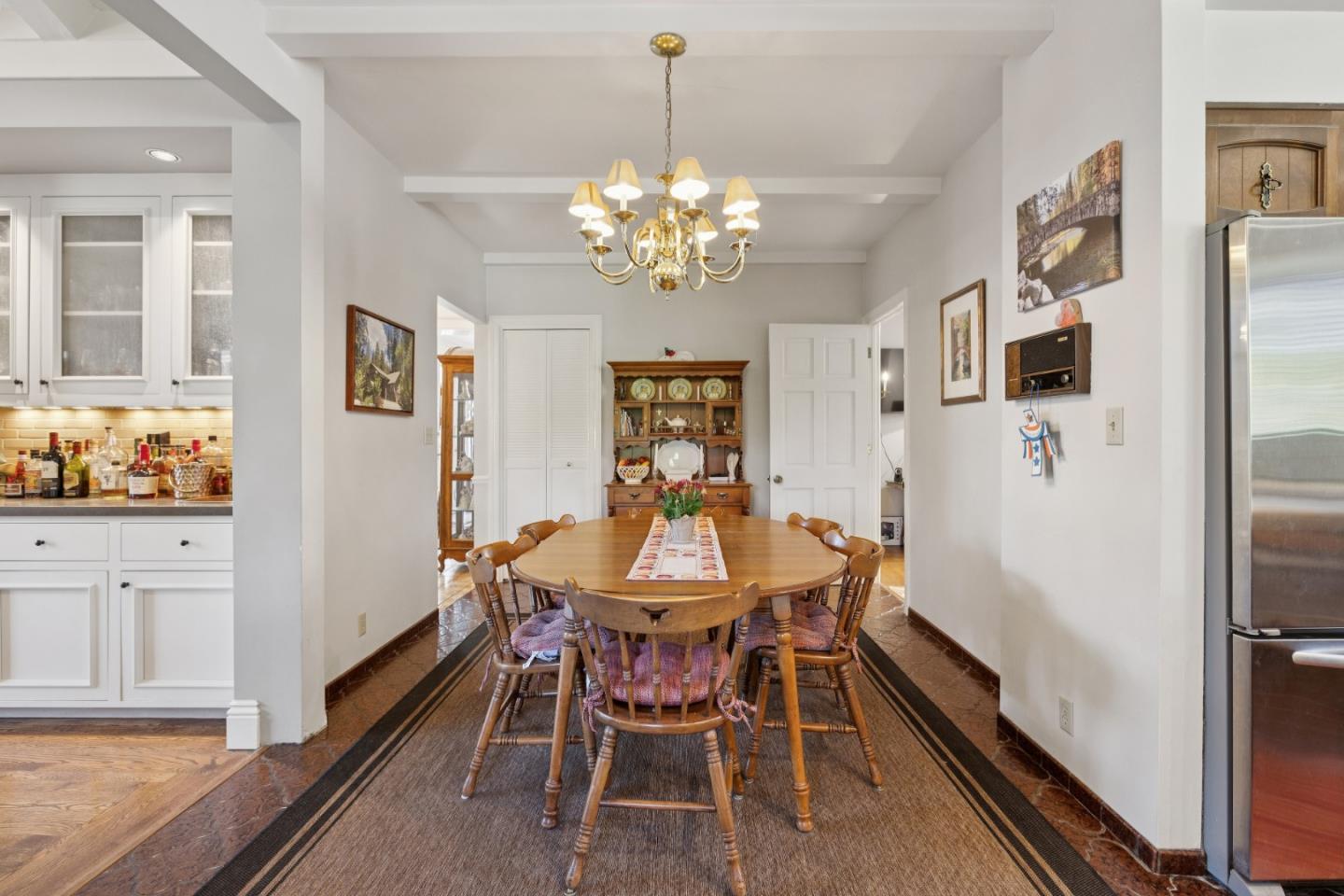 2301 Easton Drive