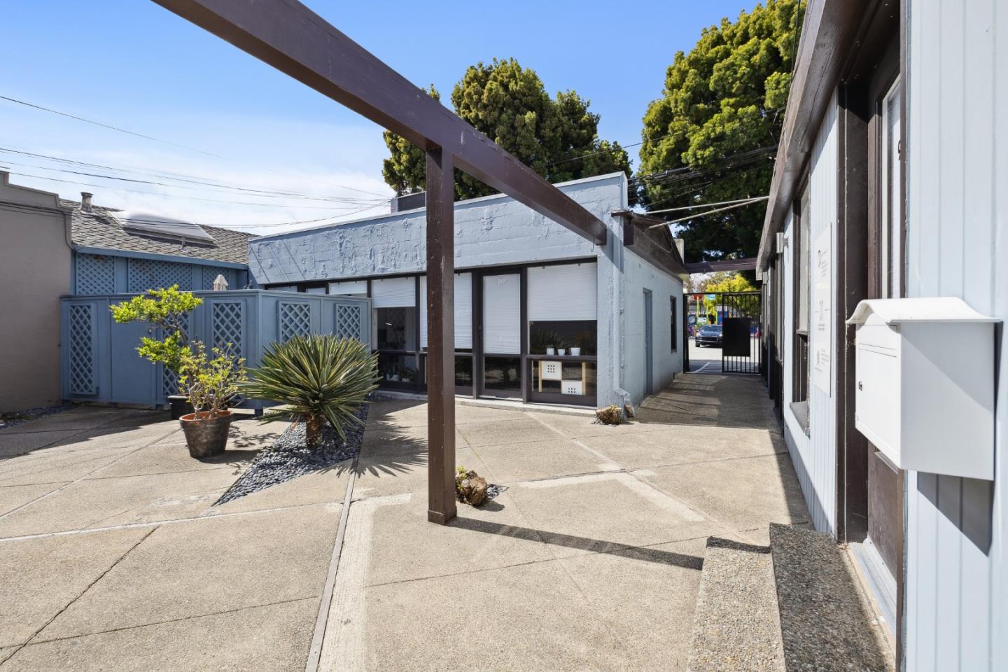 251 Park Road