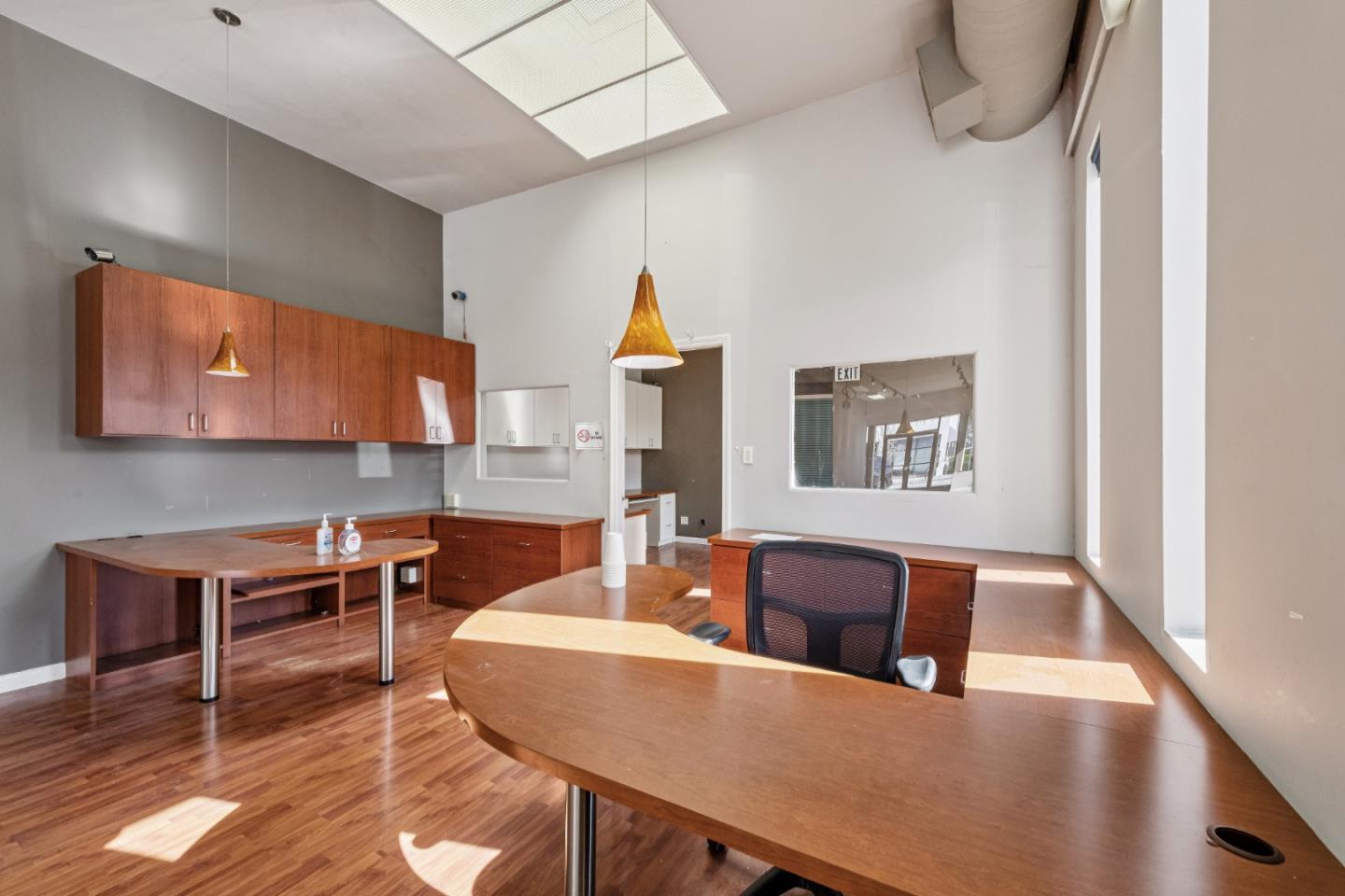 33 West 25th Avenue