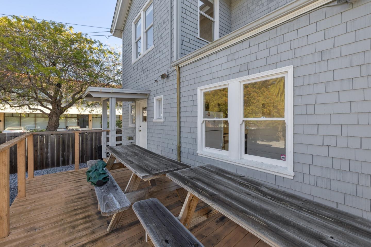 1424 Chapin Avenue