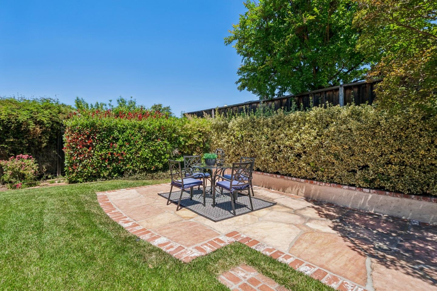 6532 Timberview Drive