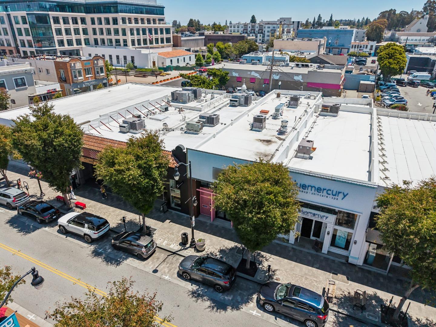 1315 AVE