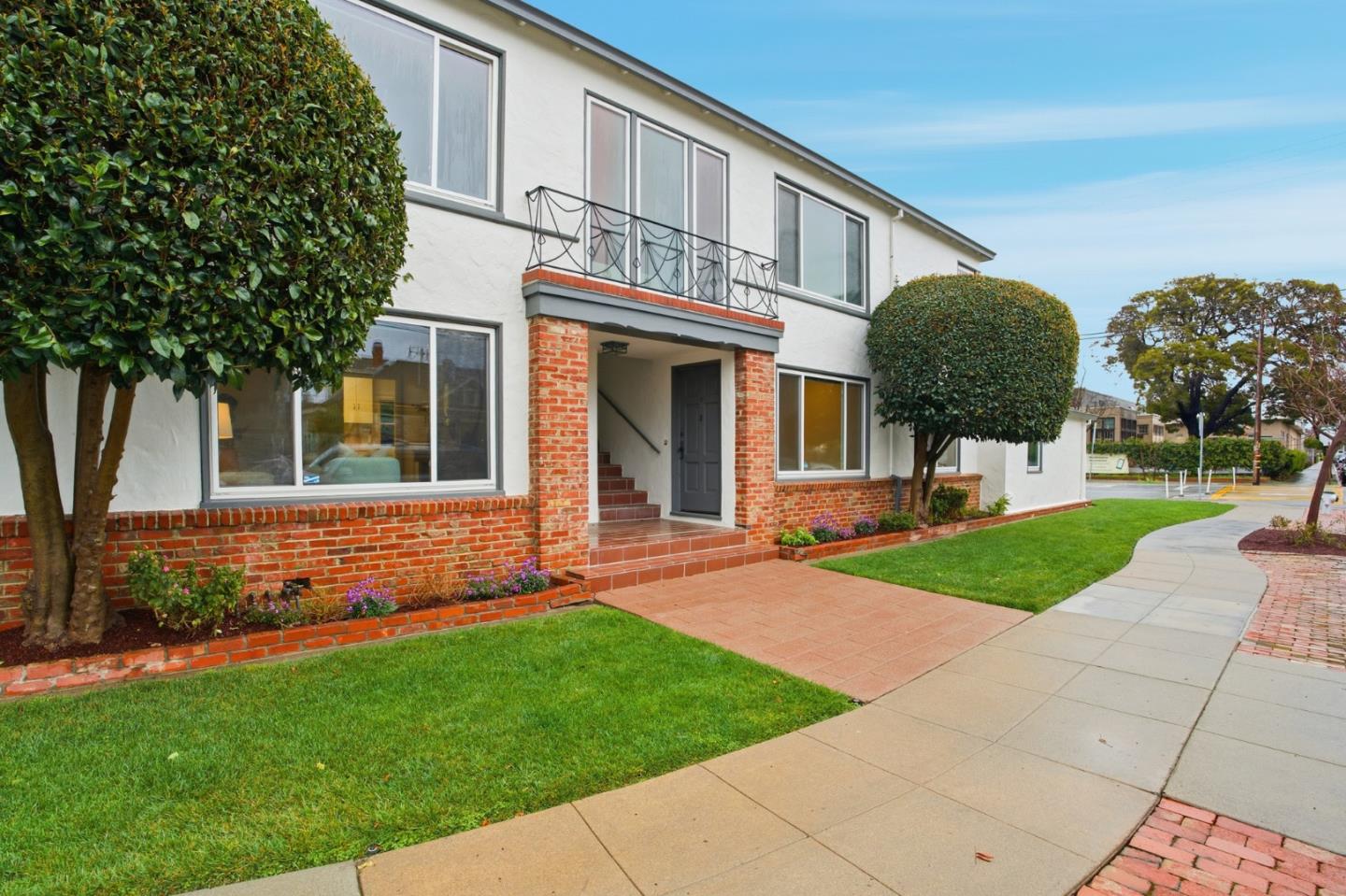 200 Anita RD 1