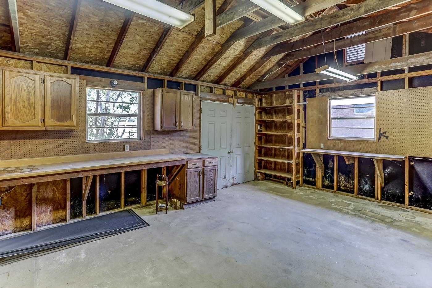 6640 LAUREL VALLEY DR