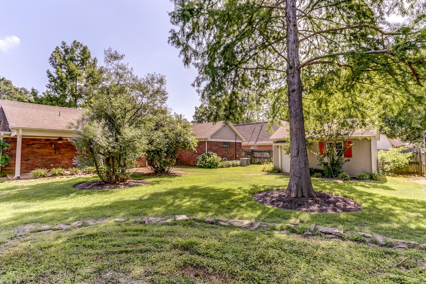 6640 LAUREL VALLEY DR