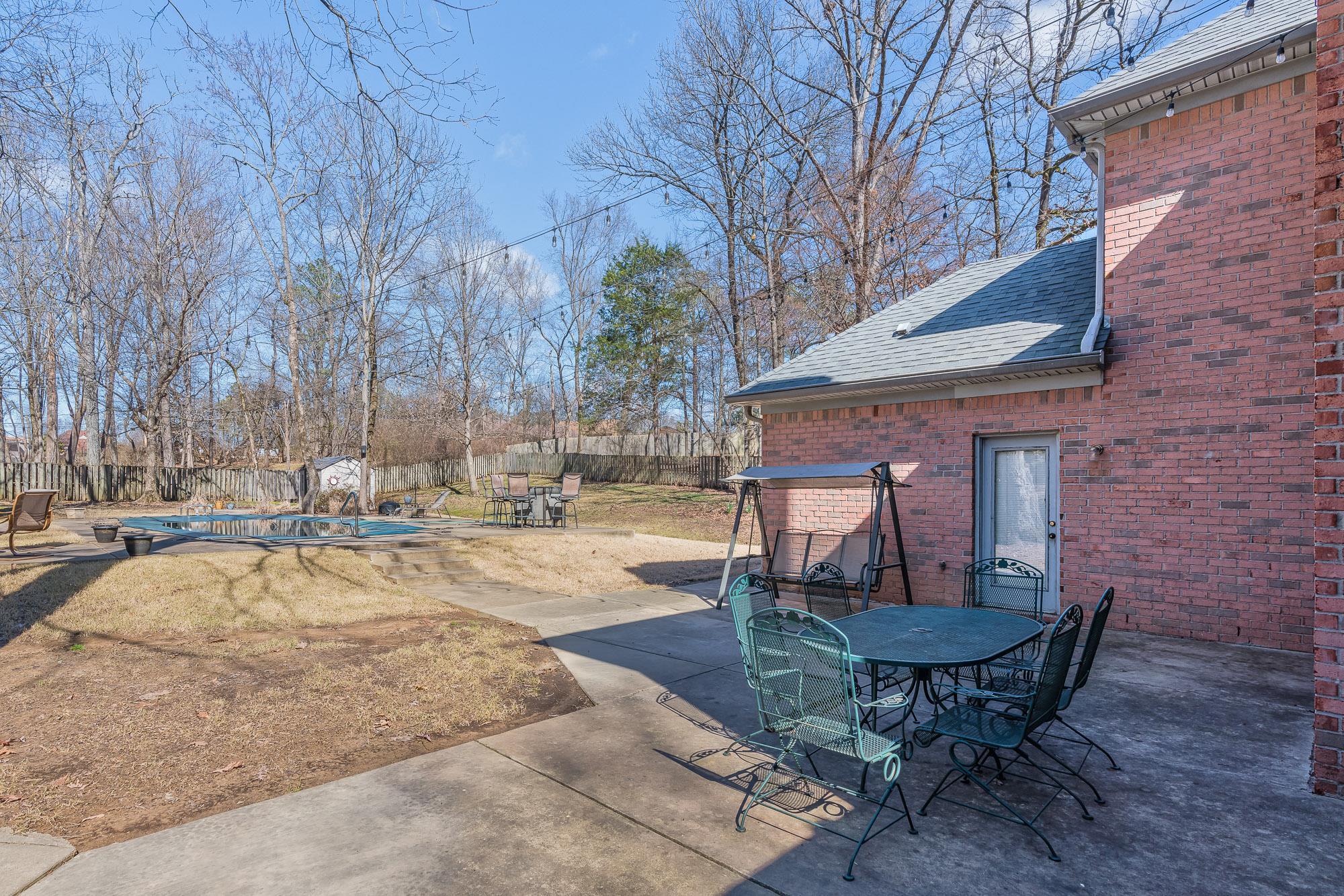 9106 N WILDERWOOD LN