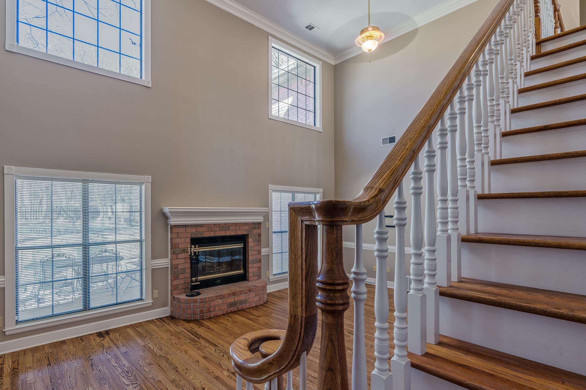 9106 N WILDERWOOD LN