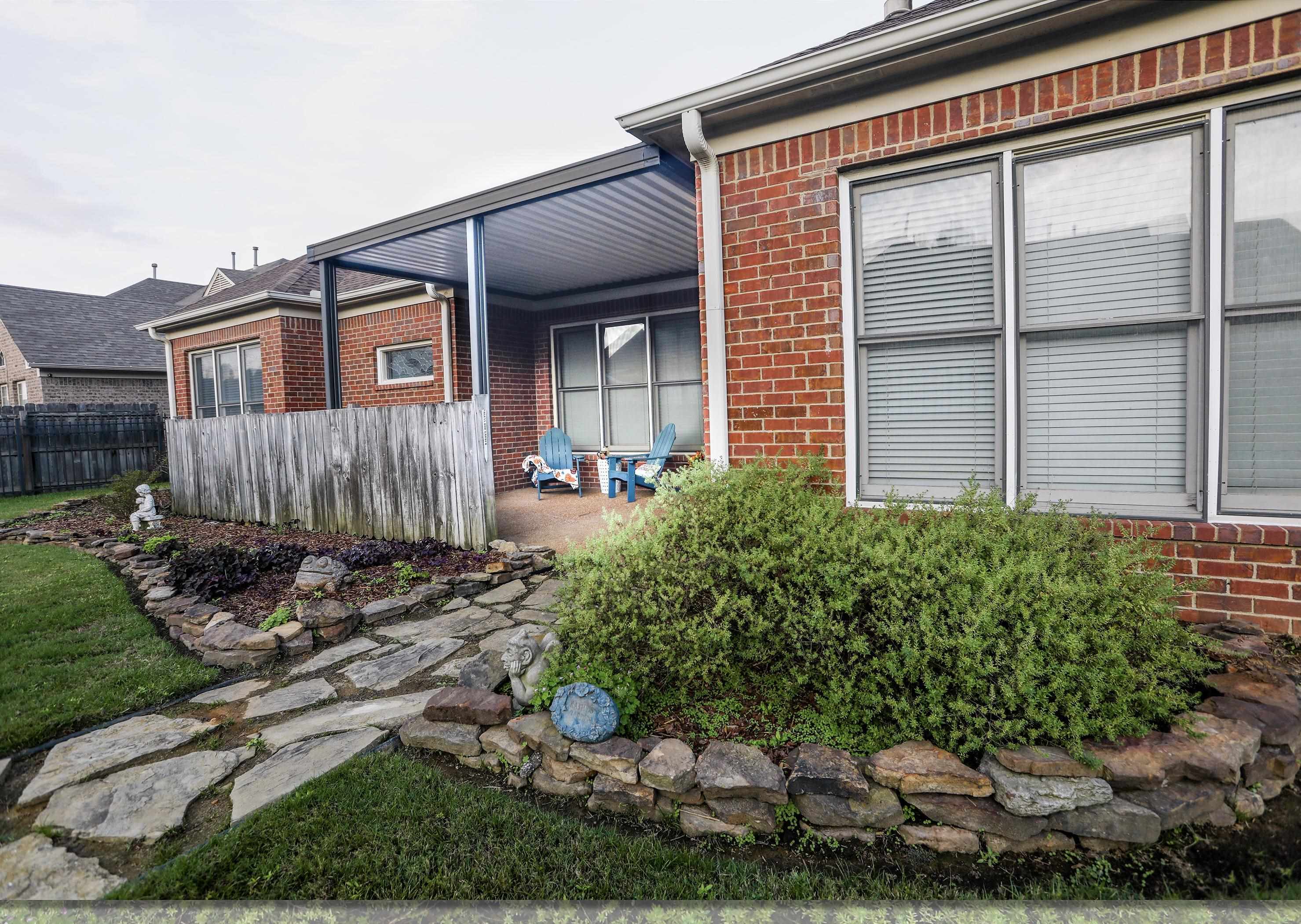 1612 WHISPER EDGE CV