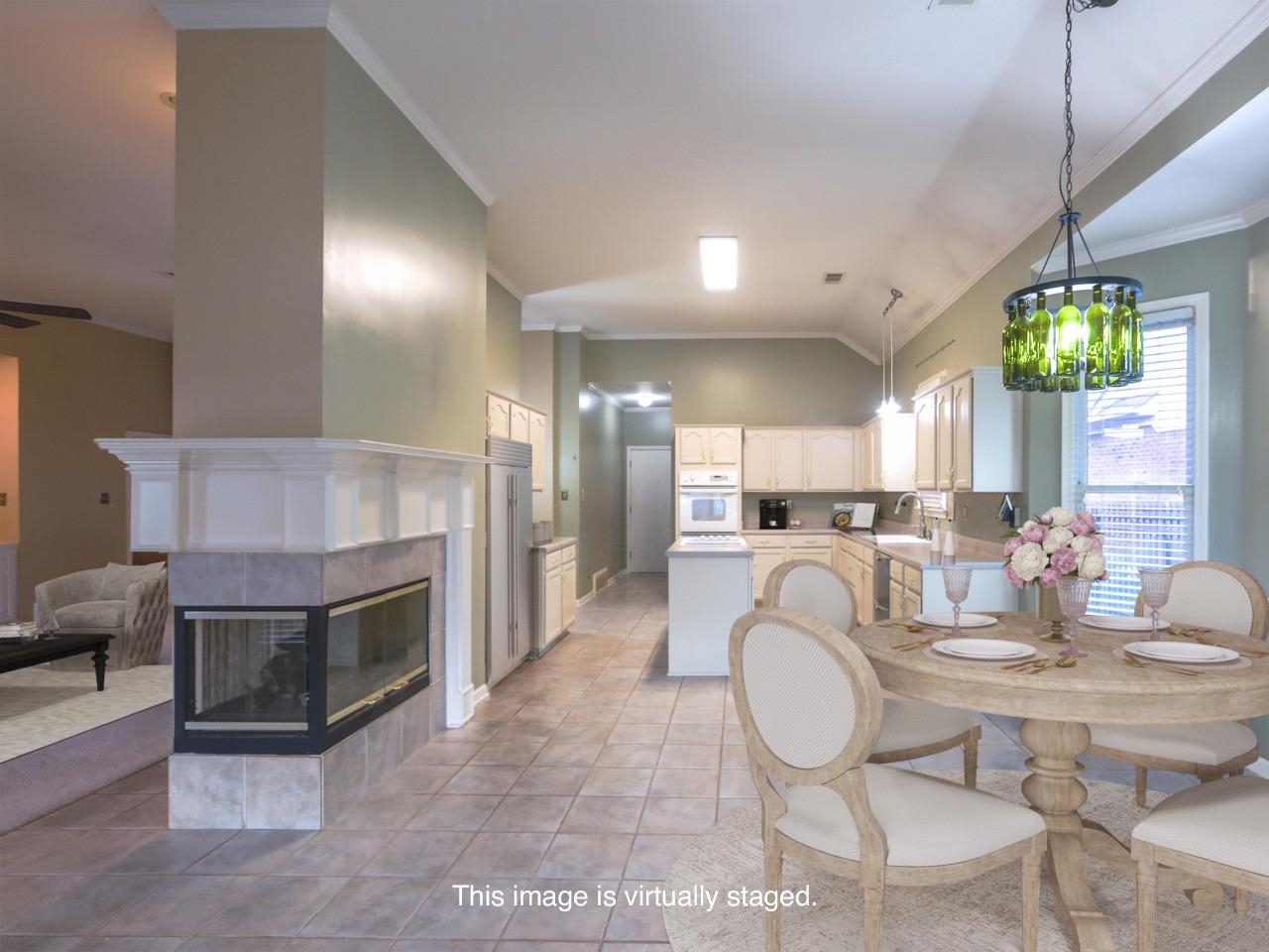 1612 WHISPER EDGE CV