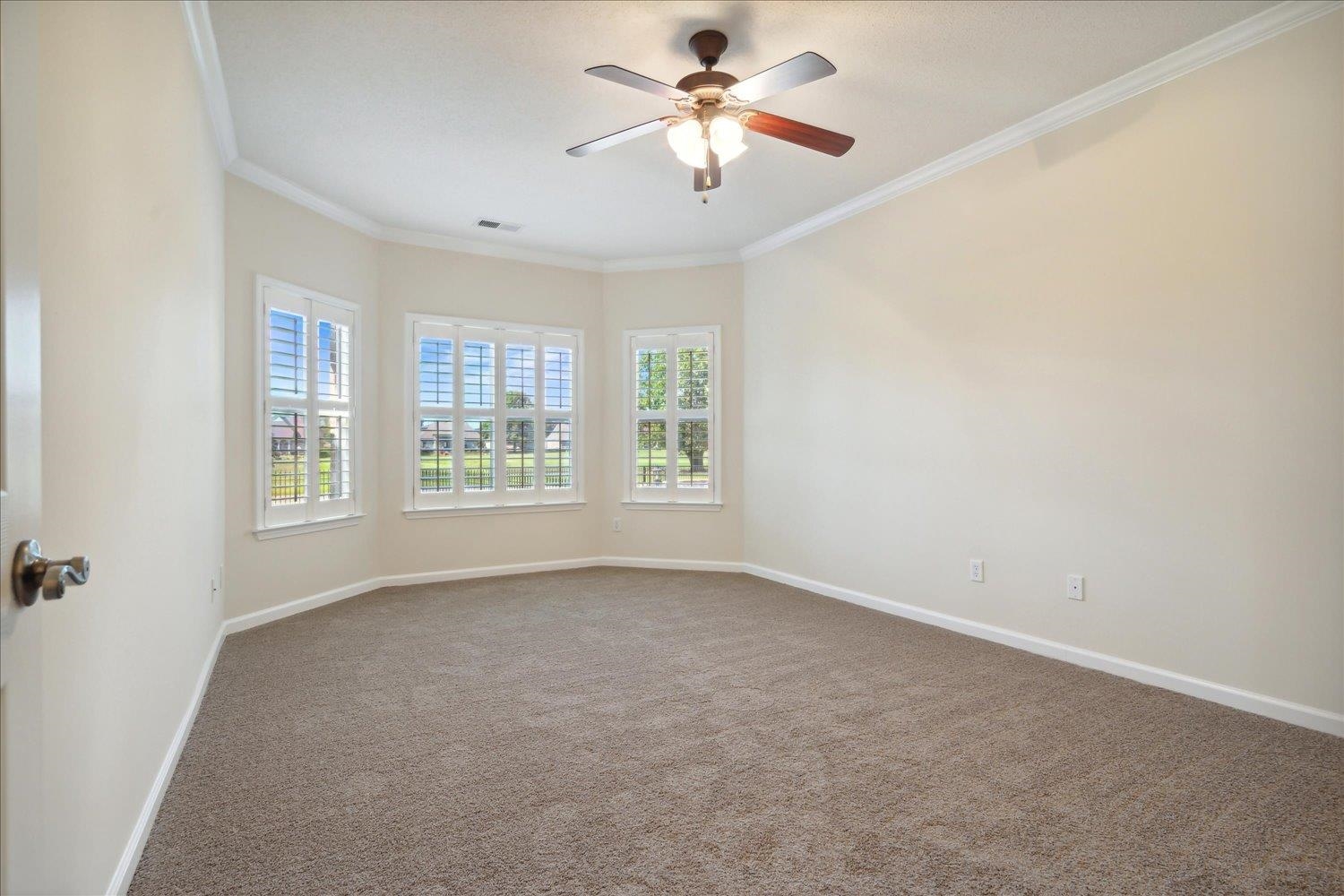 90 LEWIS FAIRWAY CIR