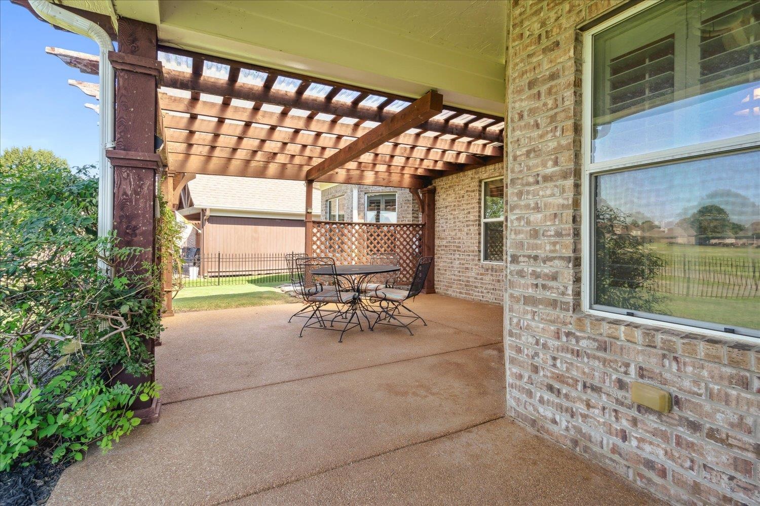 90 LEWIS FAIRWAY CIR