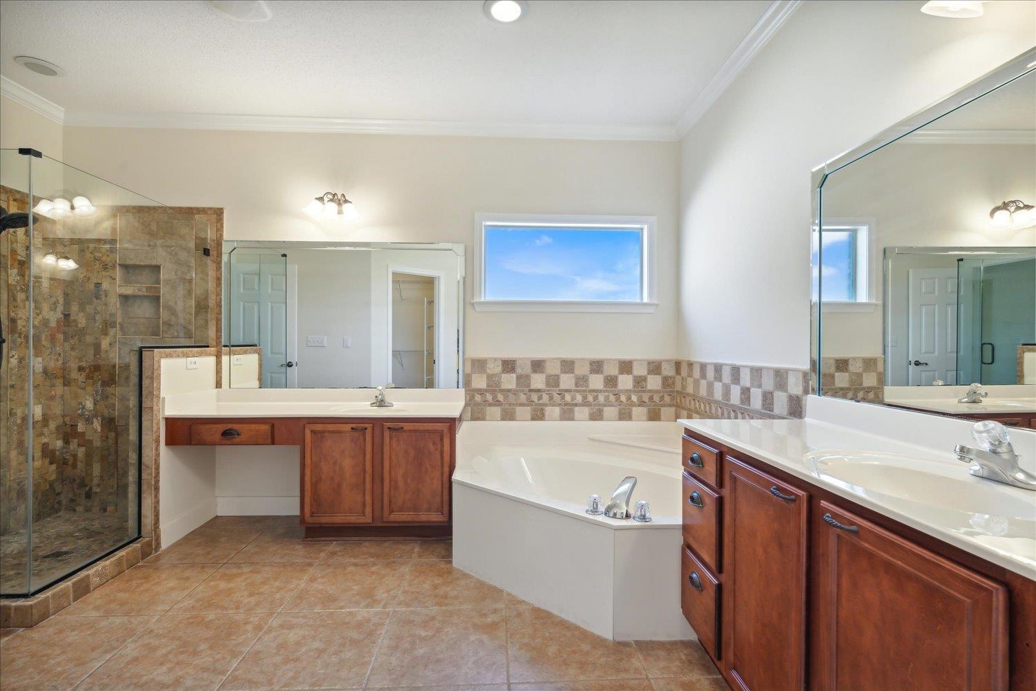 90 LEWIS FAIRWAY CIR