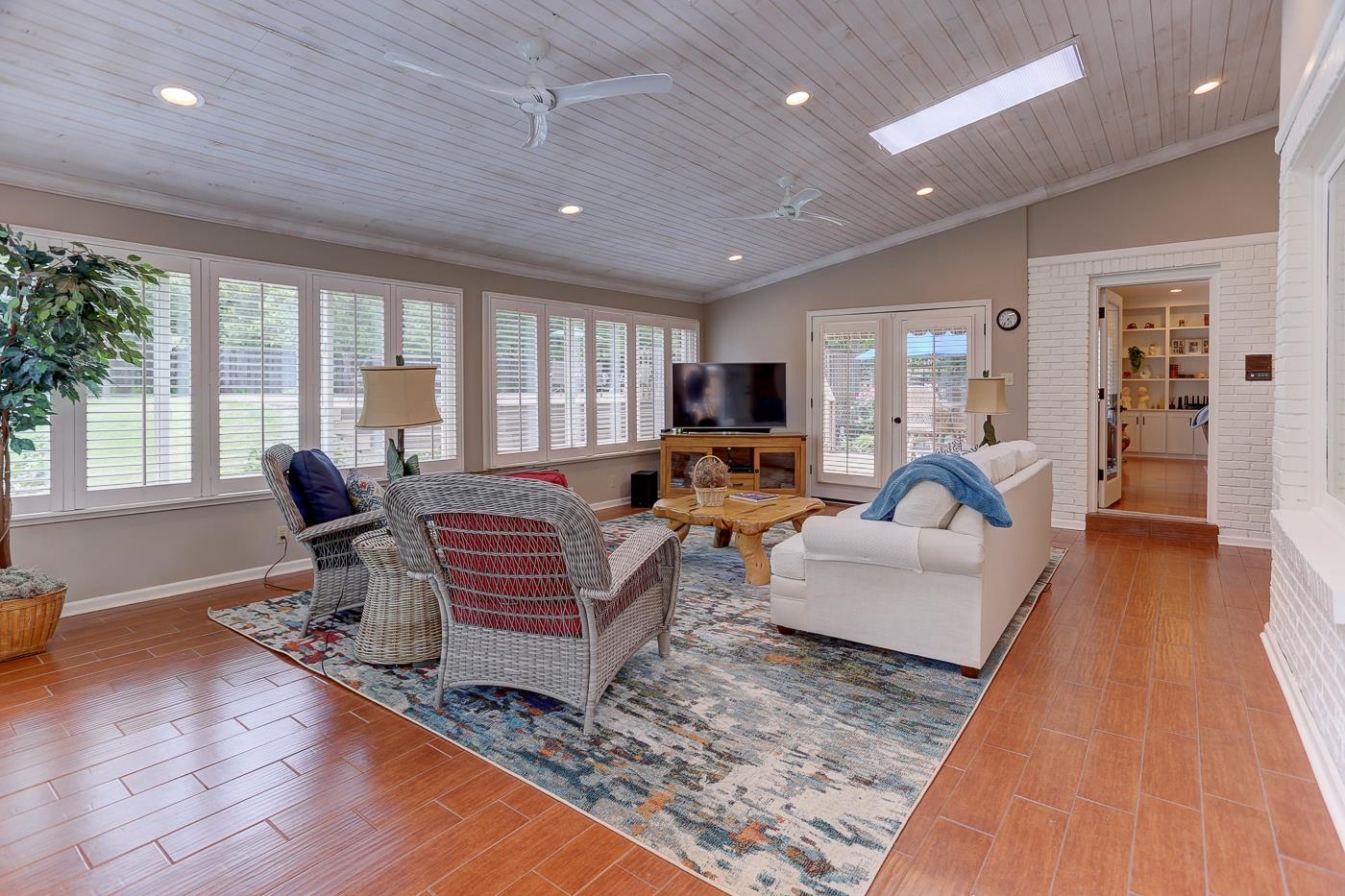 3275 BRUTON PARISH DR