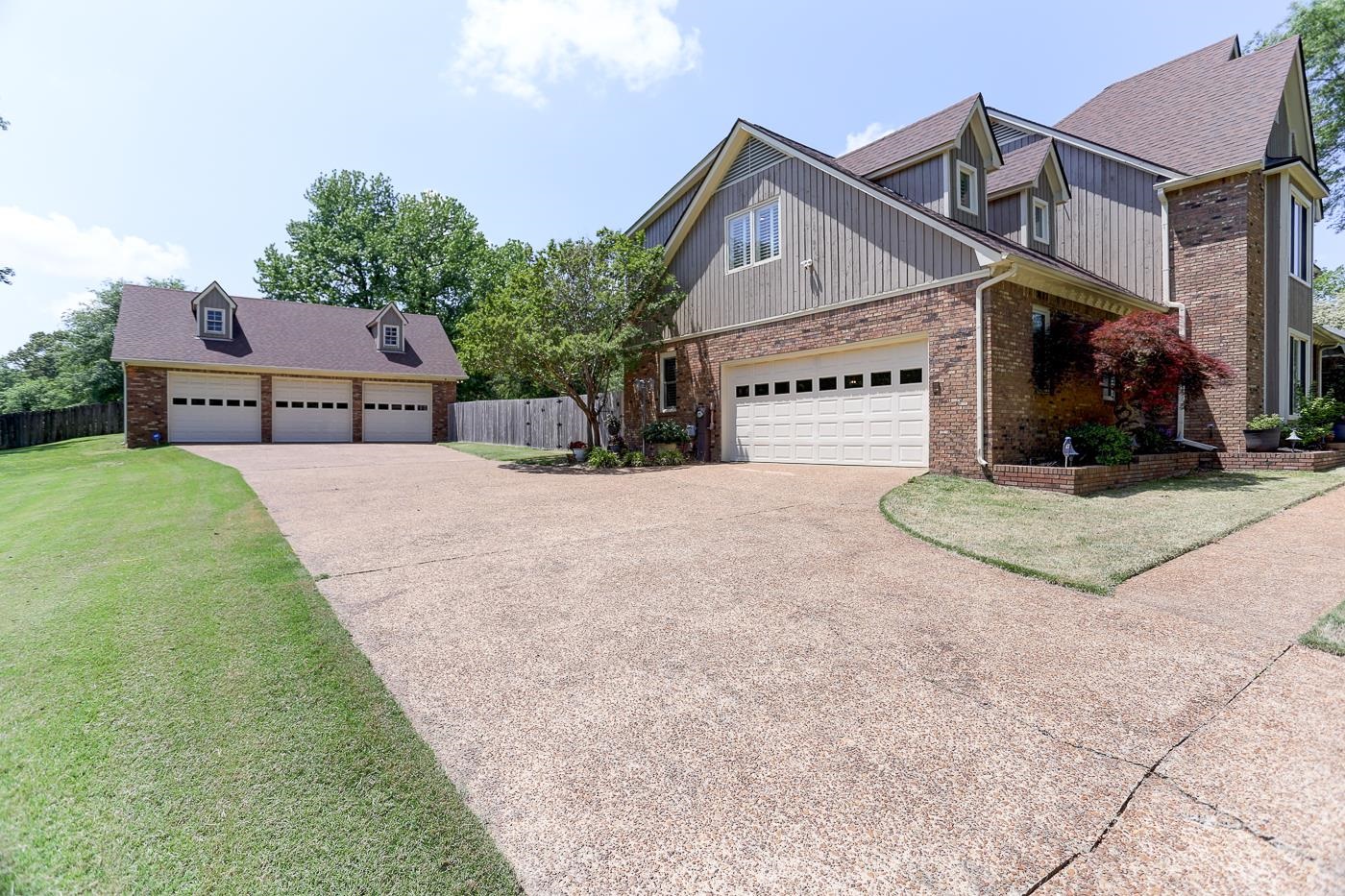 3275 BRUTON PARISH DR