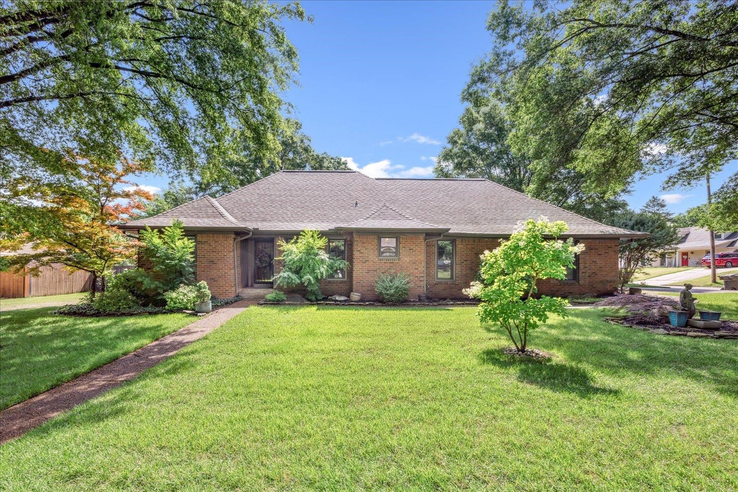 310 CASCADE FALLS RD