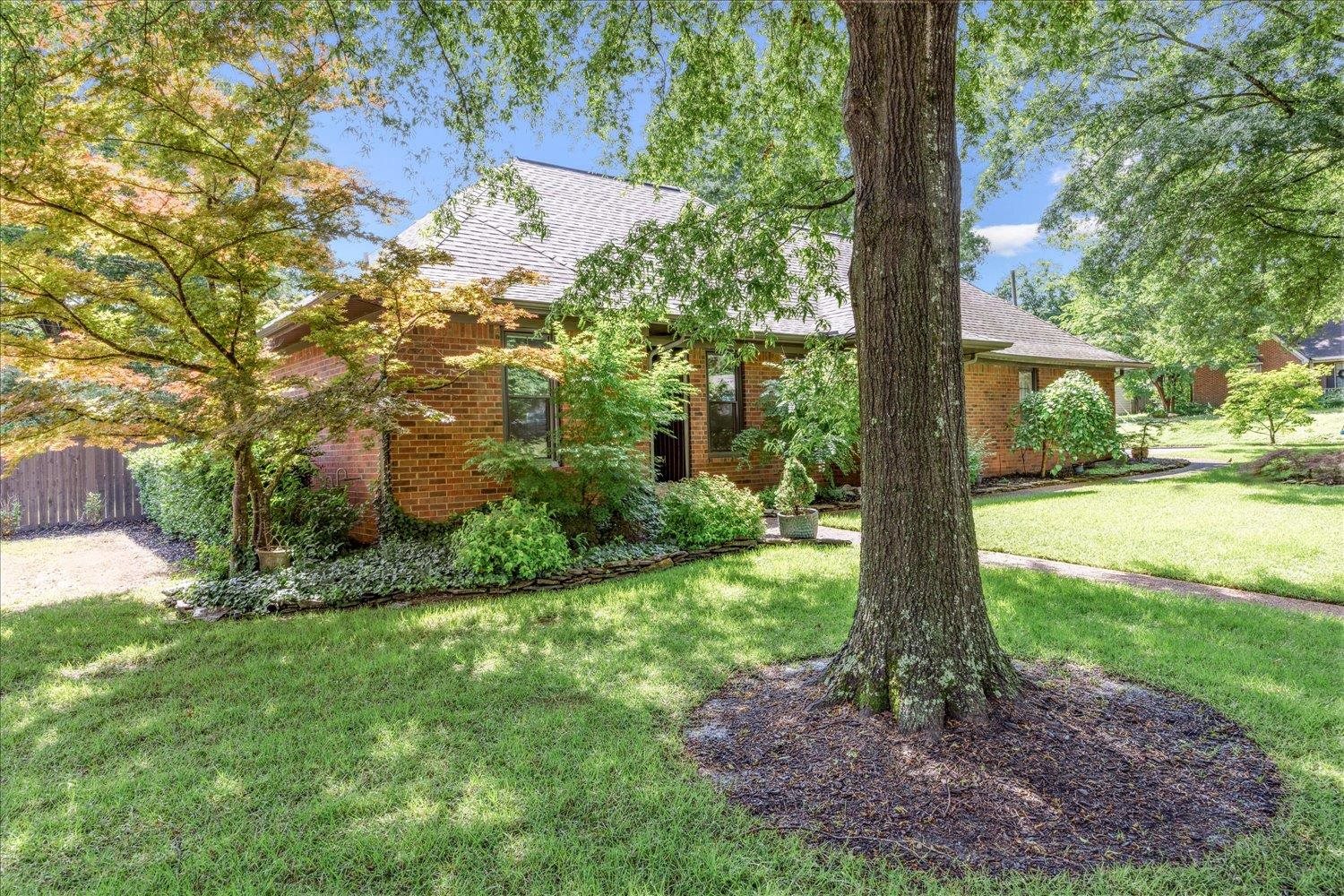 310 CASCADE FALLS RD