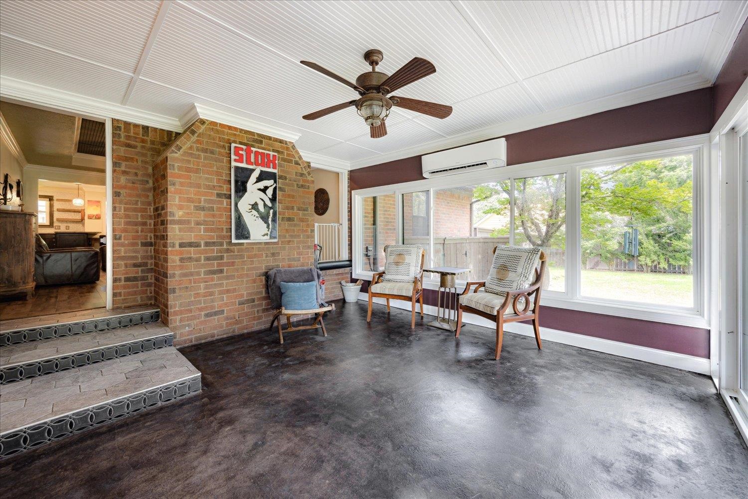 310 CASCADE FALLS RD