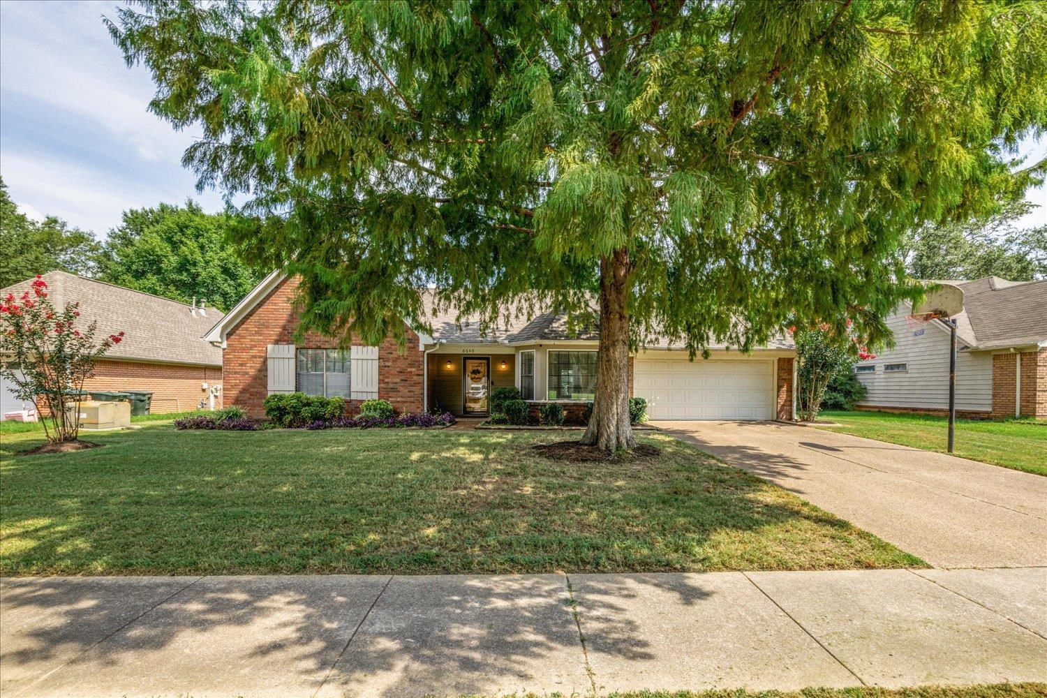 6640 LAUREL VALLEY DR