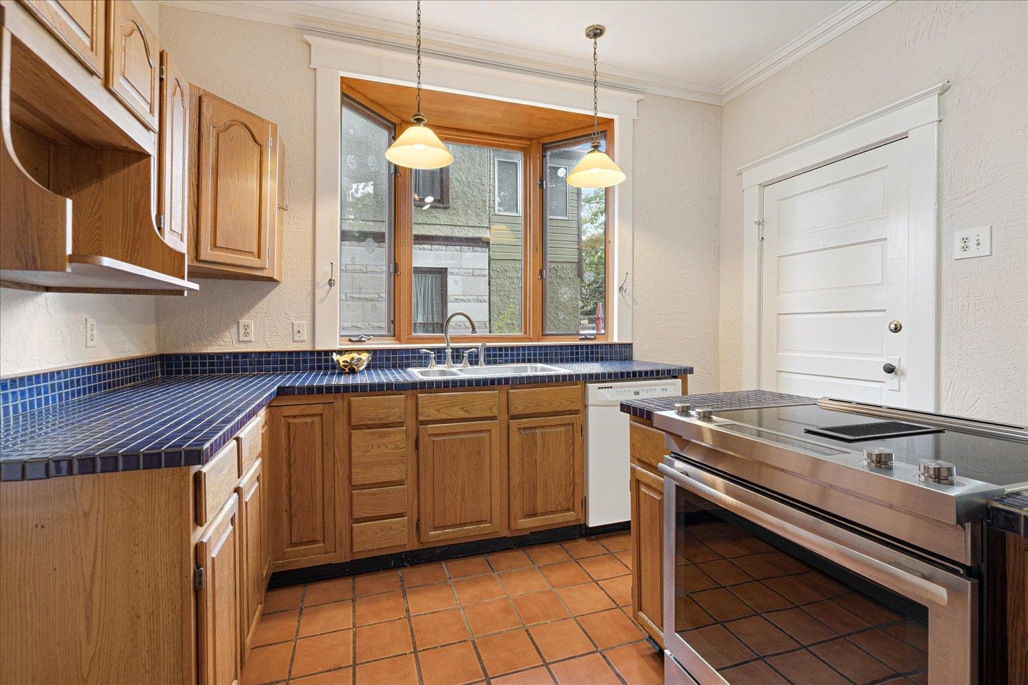 1429 VINTON AVE