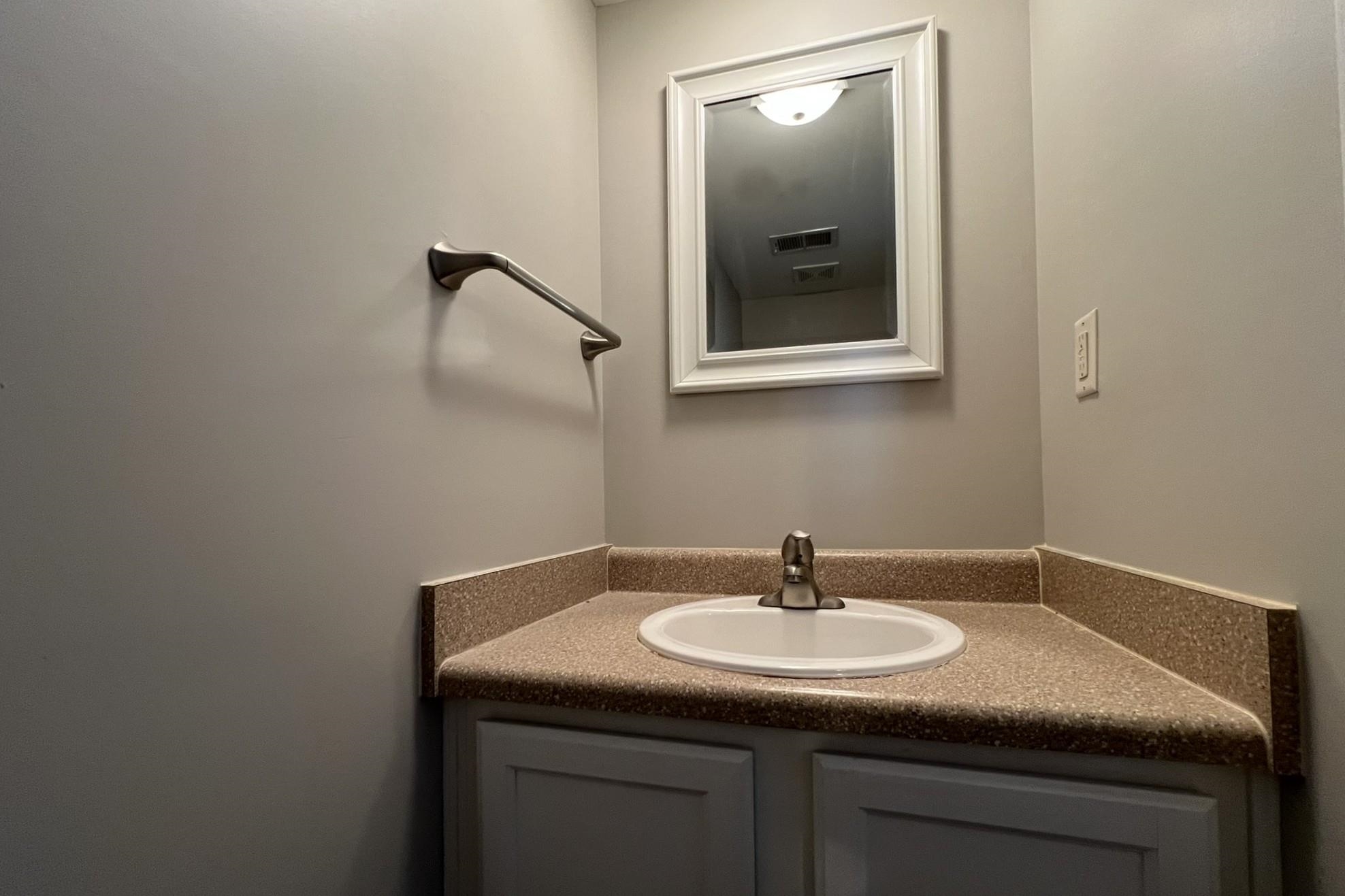 1873 POPLAR WOODS CIR E