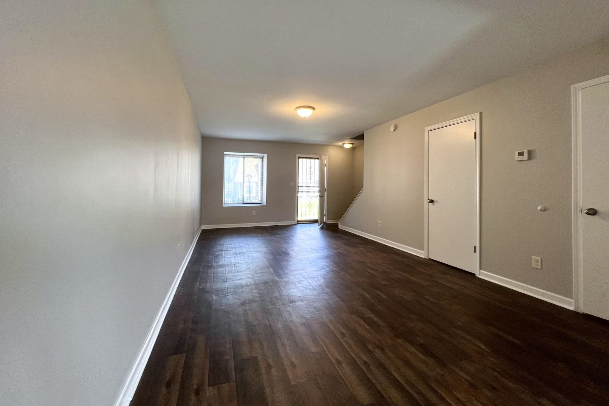 1873 POPLAR WOODS CIR E