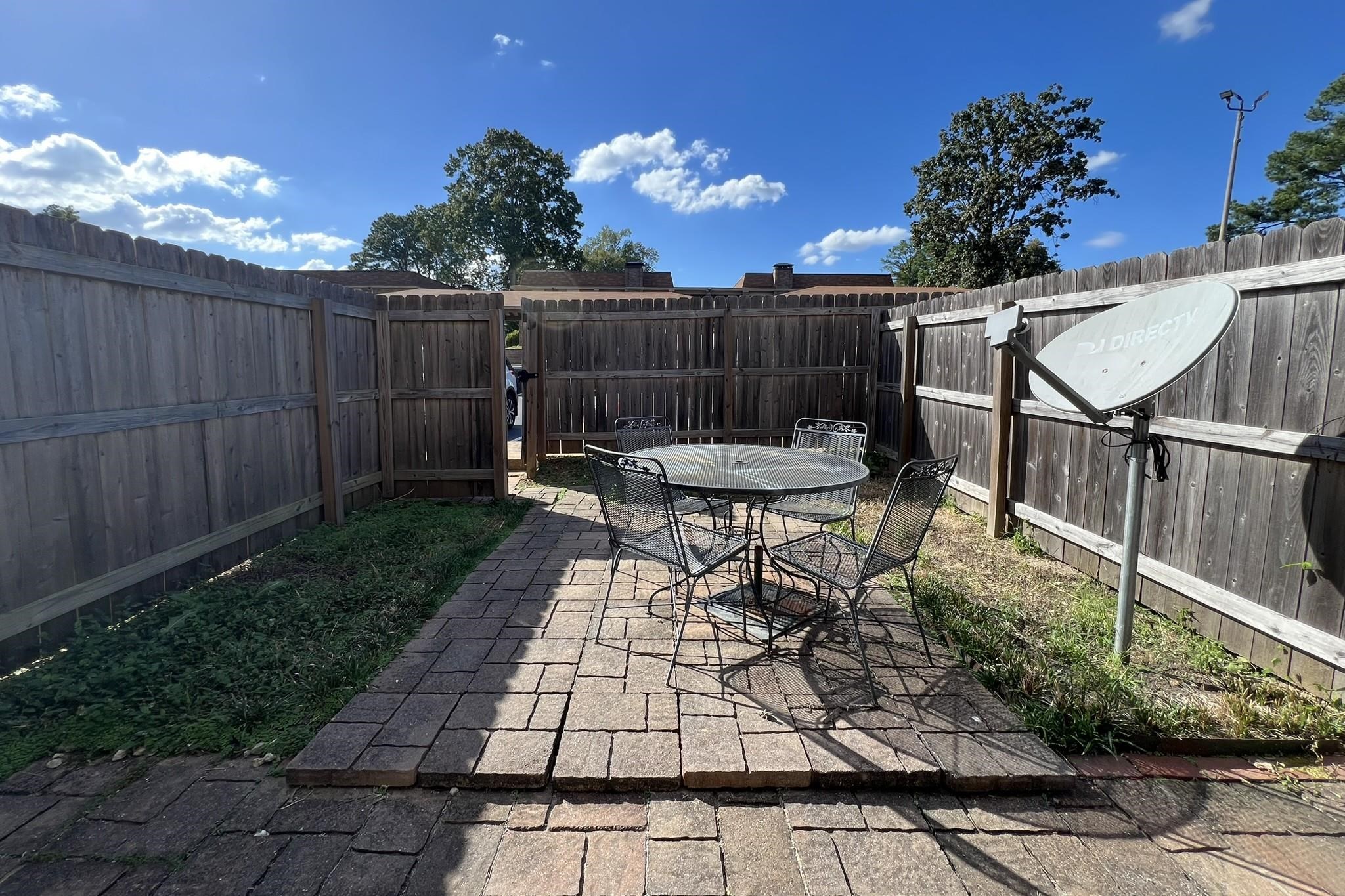 1873 POPLAR WOODS CIR E