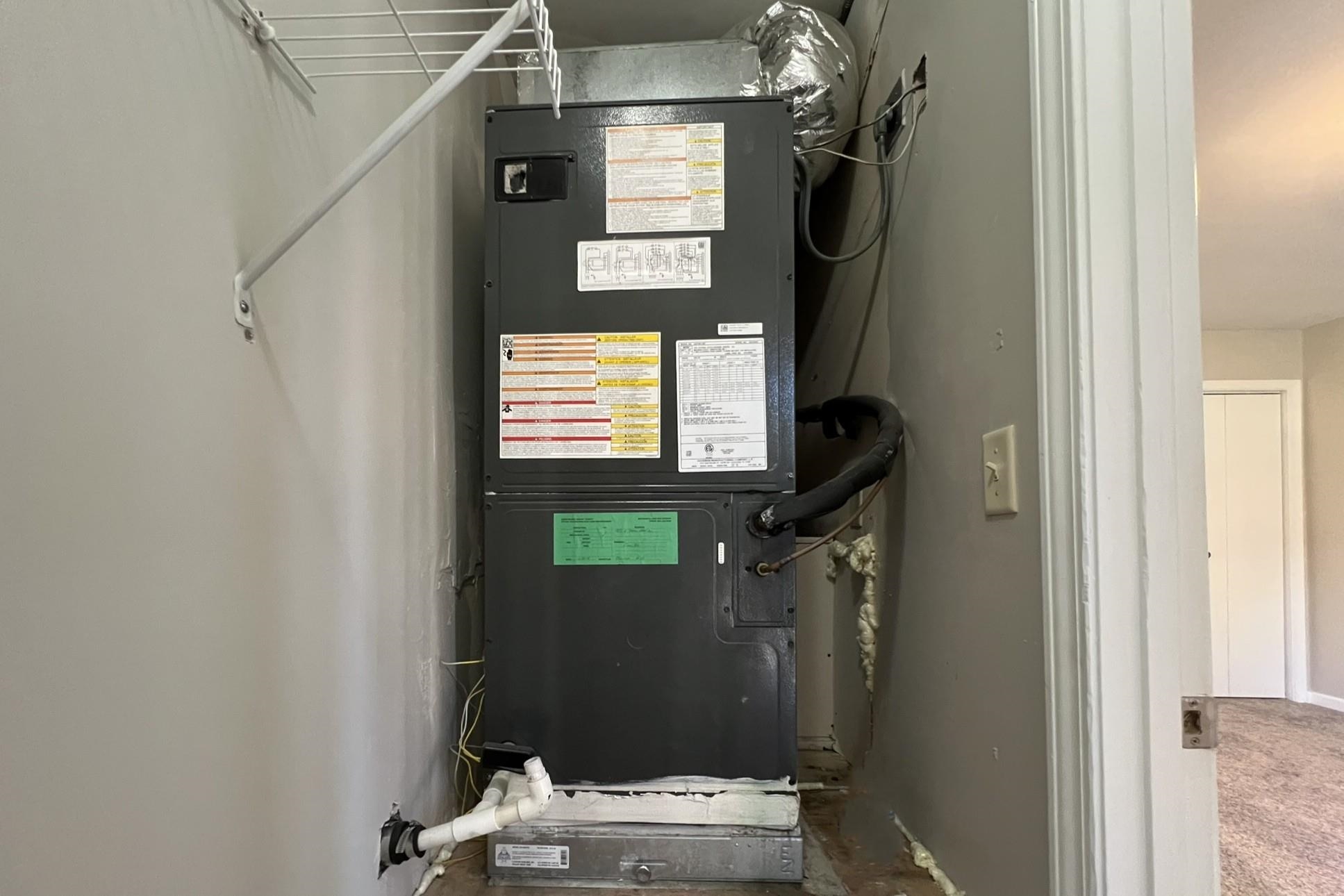 1873 POPLAR WOODS CIR E