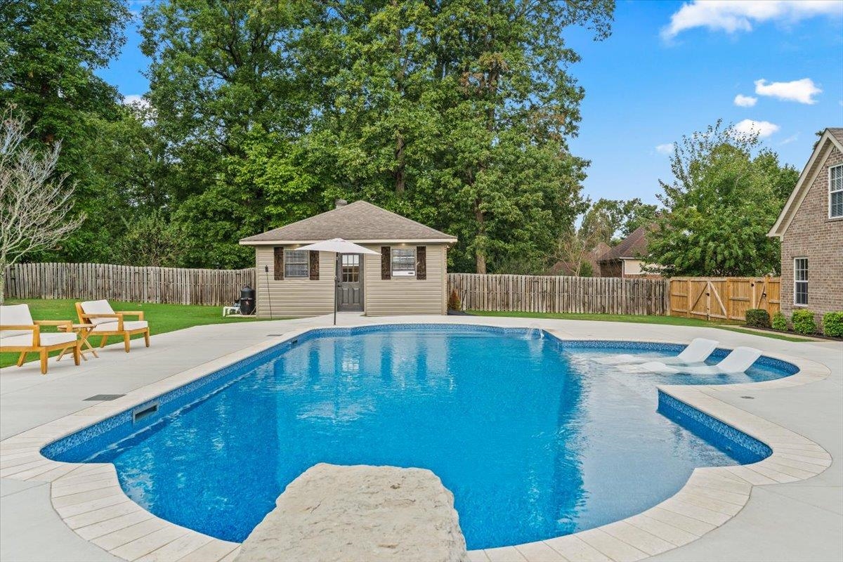 75 MARIAN DR