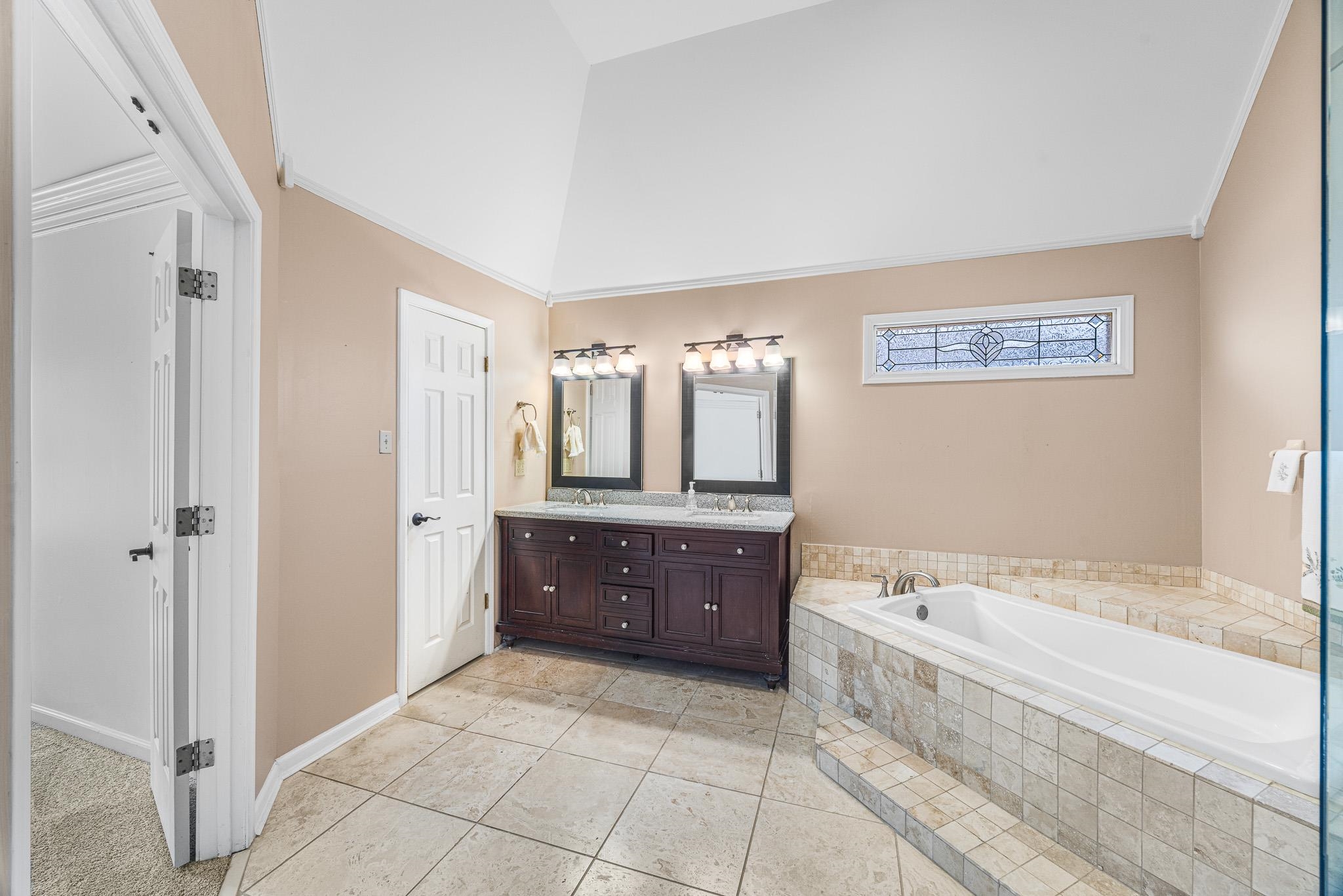 1665 NESHOBA TRACE CV