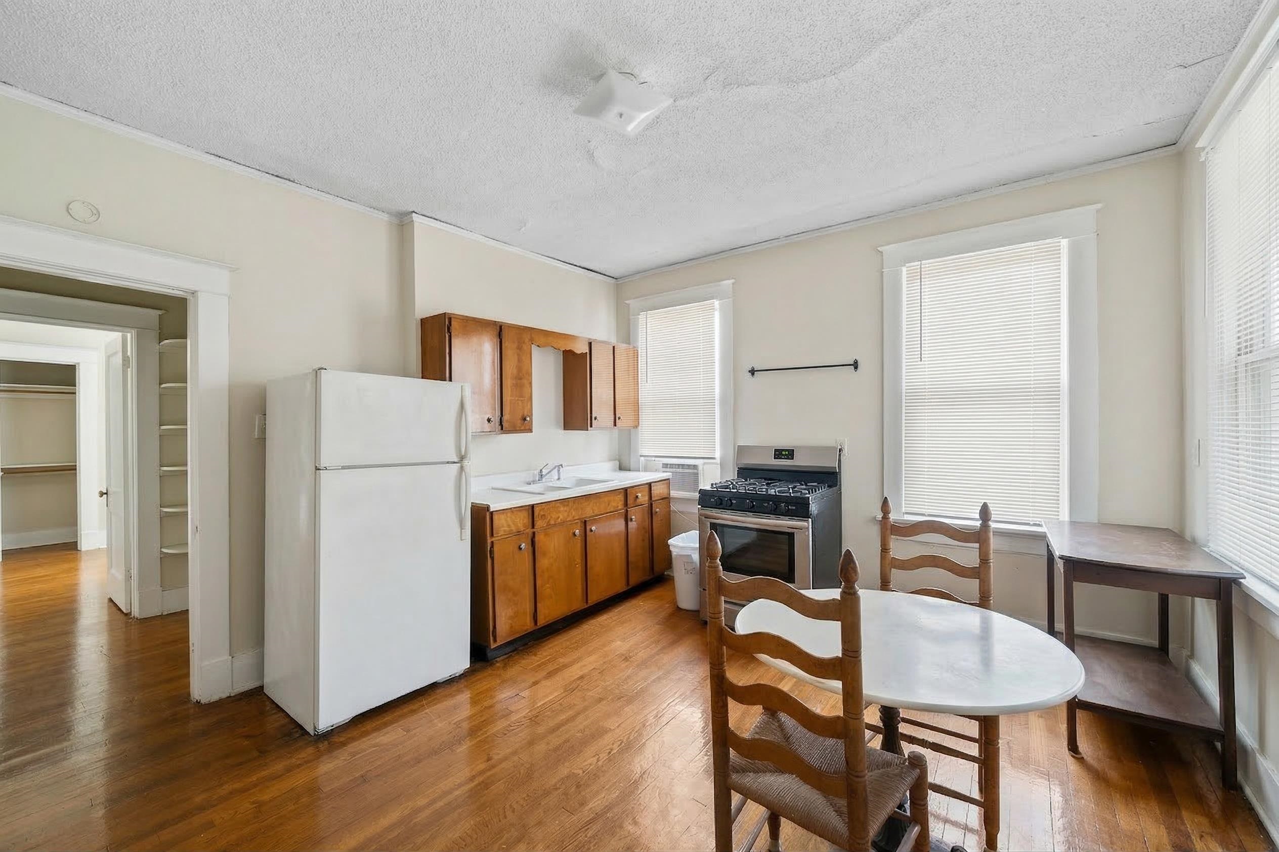 1736 TUTWILER AVE
