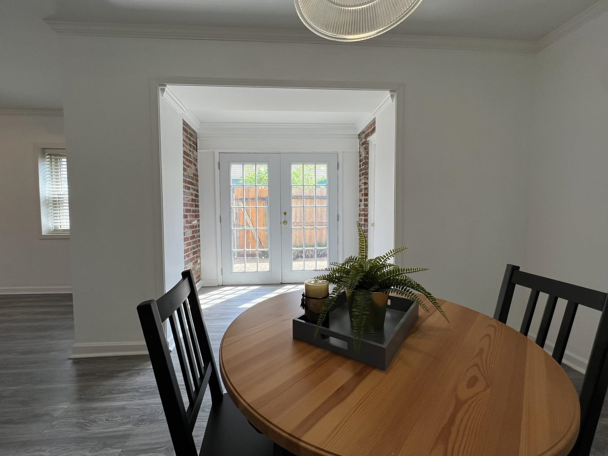 1207 MIDDLE CT Unit: 102