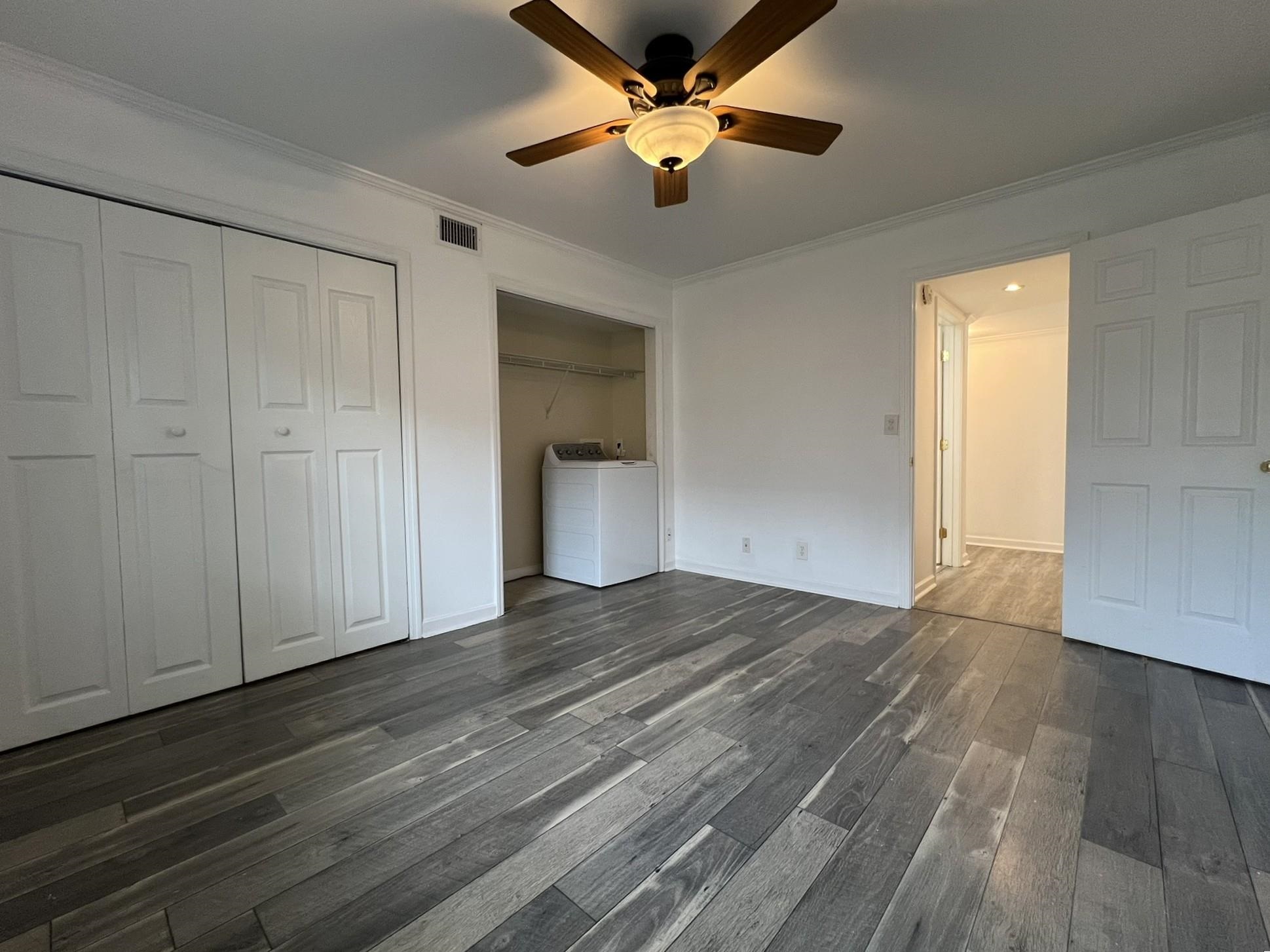 1207 MIDDLE CT Unit: 102