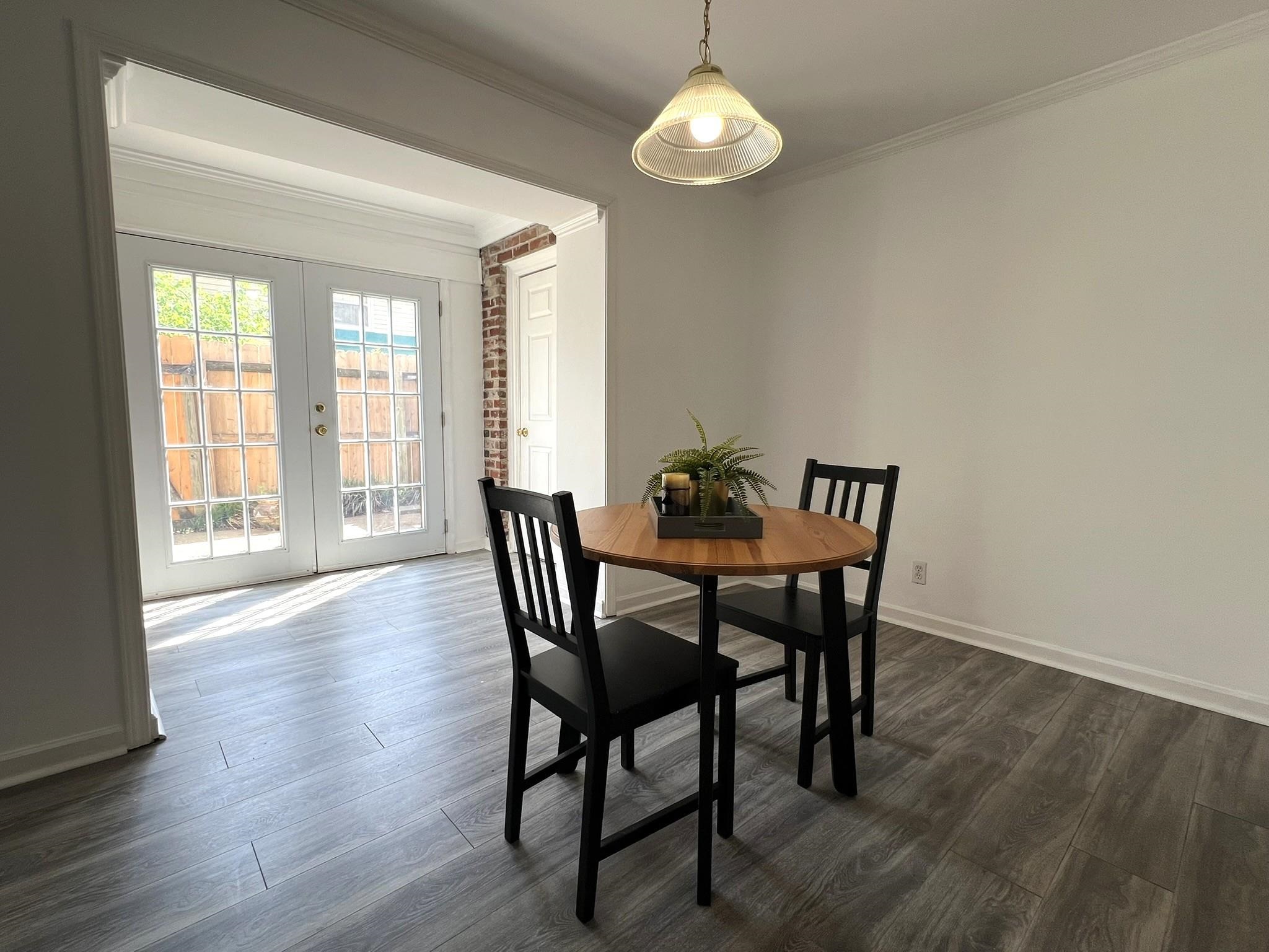 1207 MIDDLE CT Unit: 102