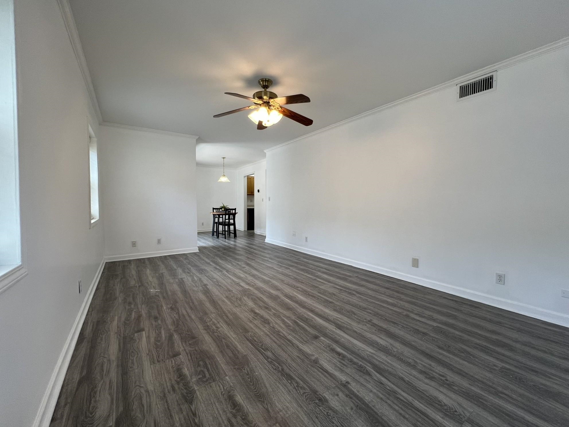 1207 MIDDLE CT Unit: 102