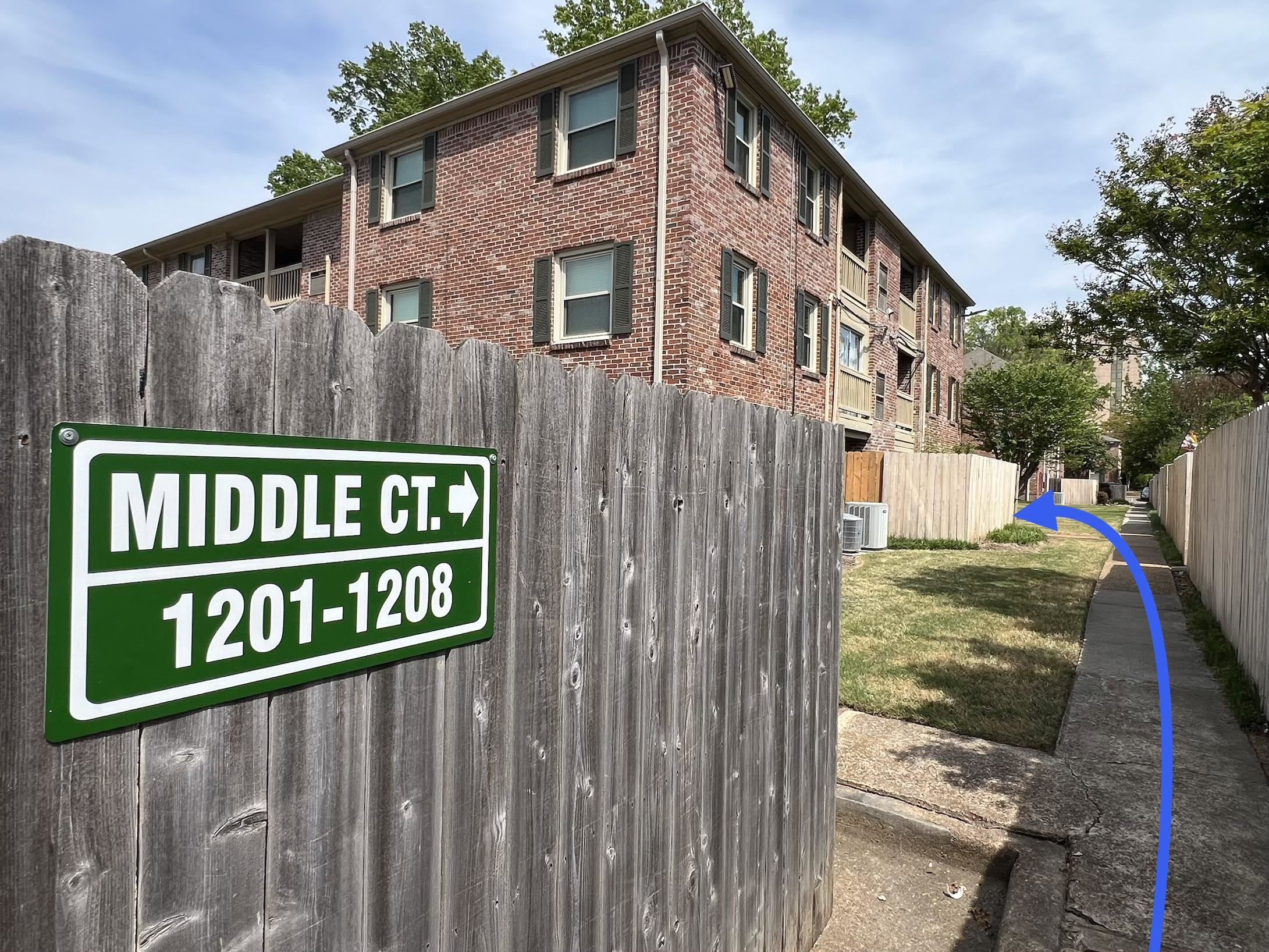 1207 MIDDLE CT Unit: 102